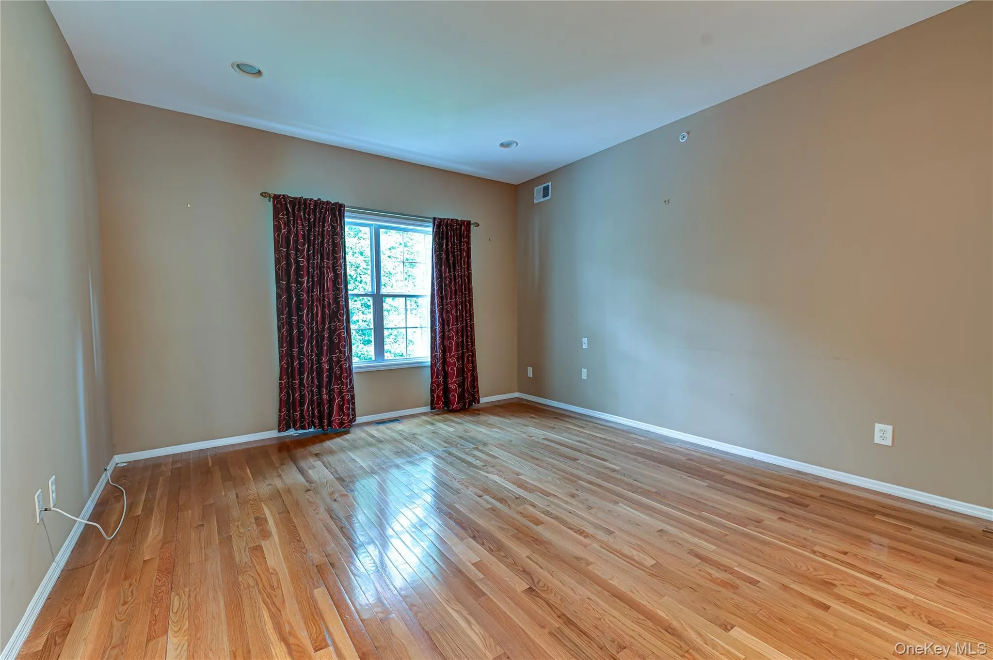 Plenty of room for entertaining or relaxing Plenty of room for entertaining or relaxing