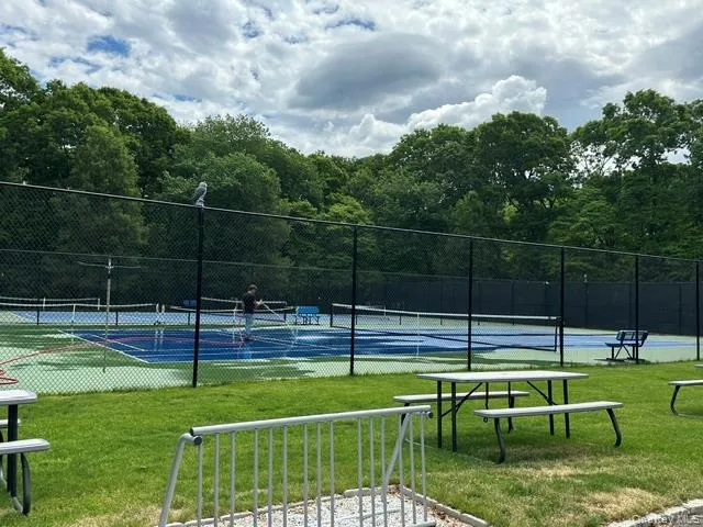 2 Tennis Courts 2 Tennis Courts