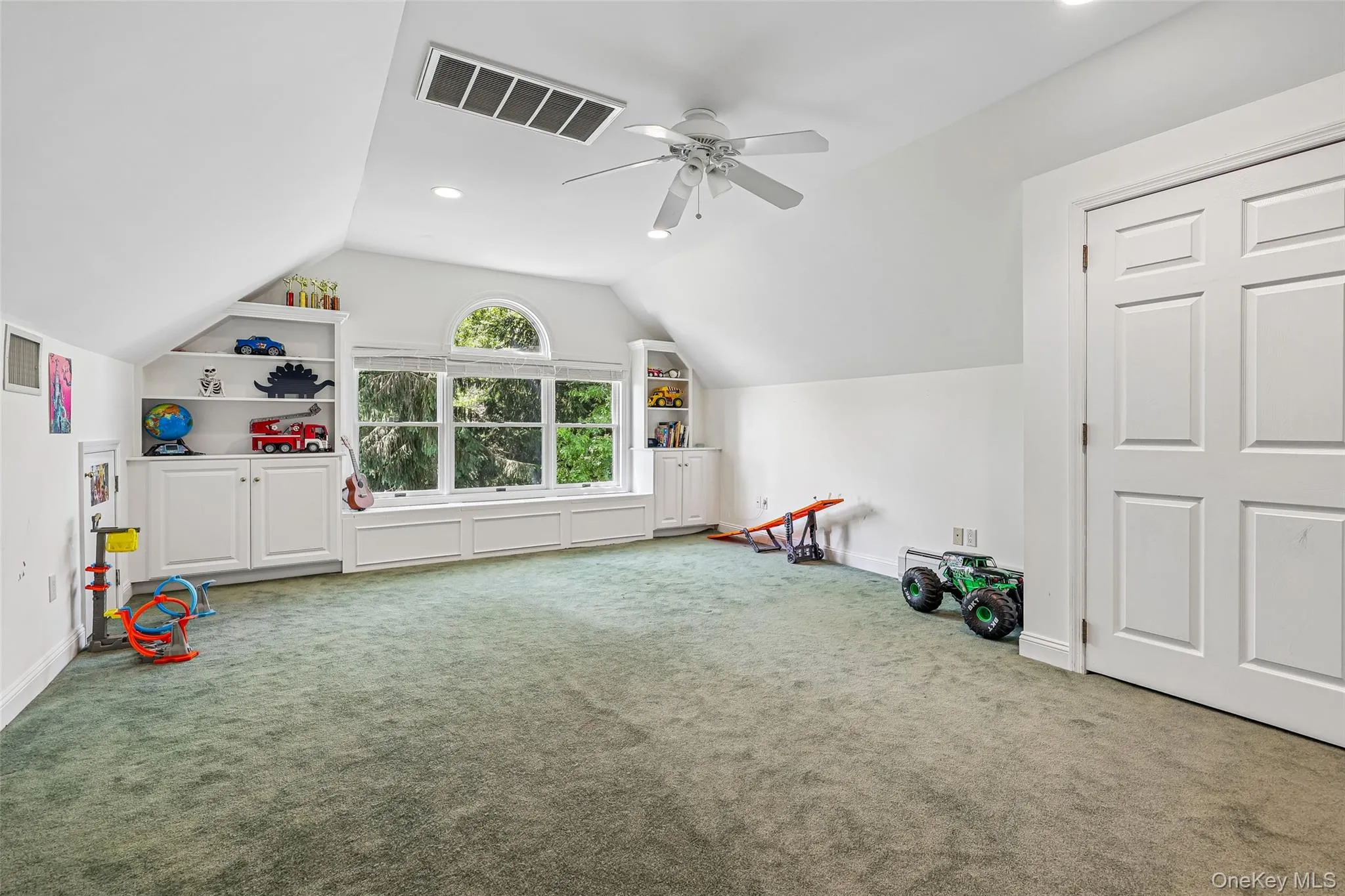 488 Strawtown Road, Clarkstown, NY, 4 Bedrooms Bedrooms, 11 Rooms Rooms,3 BathroomsBathrooms,Residential,For Rent,Strawtown,0,1010648 488 Strawtown Road, Clarkstown, NY, 4 Bedrooms Bedrooms, 11 Rooms Rooms,3 BathroomsBathrooms,Residential,For Rent,Strawtown,0,1010648