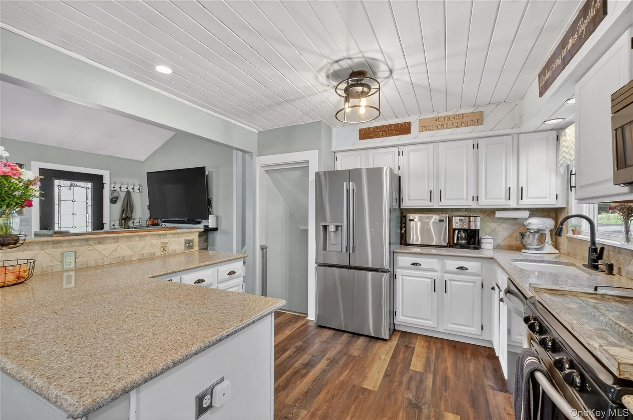 13 Clarkview Road, New Windsor, NY, 4 Bedrooms Bedrooms, 7 Rooms Rooms,2 BathroomsBathrooms,Residential,For Rent,Clarkview,0,1010649 13 Clarkview Road, New Windsor, NY, 4 Bedrooms Bedrooms, 7 Rooms Rooms,2 BathroomsBathrooms,Residential,For Rent,Clarkview,0,1010649
