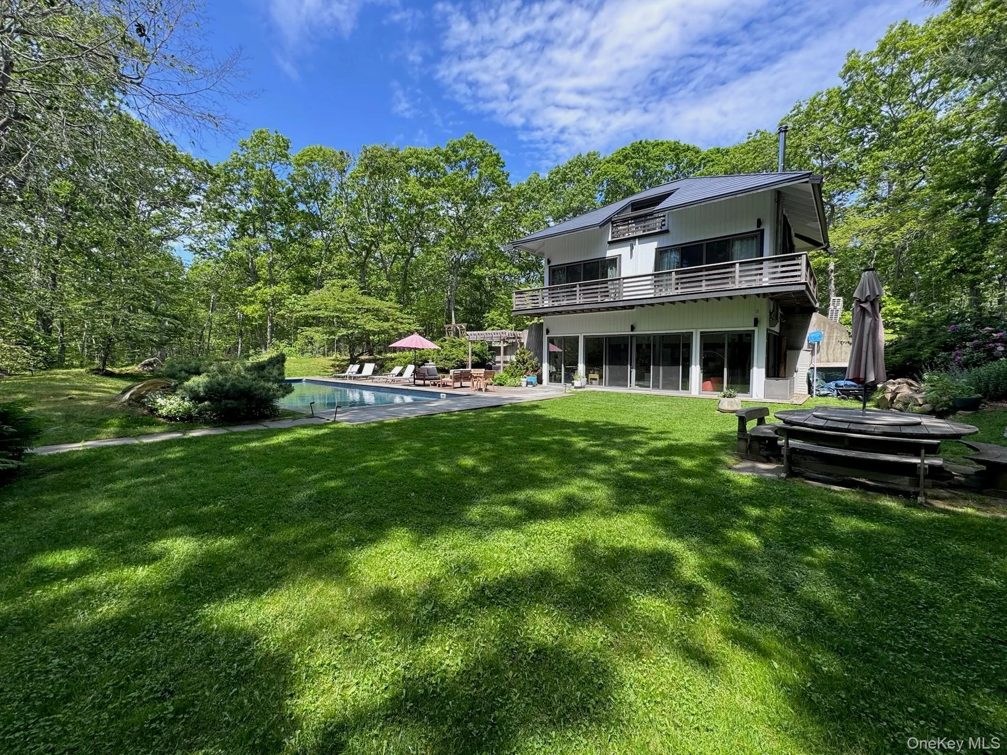 78 Shadom Lane, East Hampton, NY, 3 Bedrooms Bedrooms, 7 Rooms Rooms,2 BathroomsBathrooms,Residential,For Rent,Shadom,0,1010650 78 Shadom Lane, East Hampton, NY, 3 Bedrooms Bedrooms, 7 Rooms Rooms,2 BathroomsBathrooms,Residential,For Rent,Shadom,0,1010650