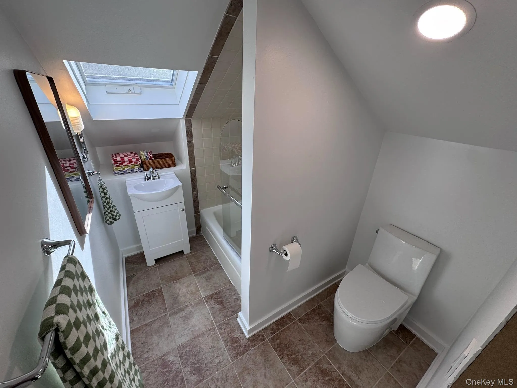 78 Shadom Lane, East Hampton, NY, 3 Bedrooms Bedrooms, 7 Rooms Rooms,2 BathroomsBathrooms,Residential,For Rent,Shadom,0,1010650 78 Shadom Lane, East Hampton, NY, 3 Bedrooms Bedrooms, 7 Rooms Rooms,2 BathroomsBathrooms,Residential,For Rent,Shadom,0,1010650
