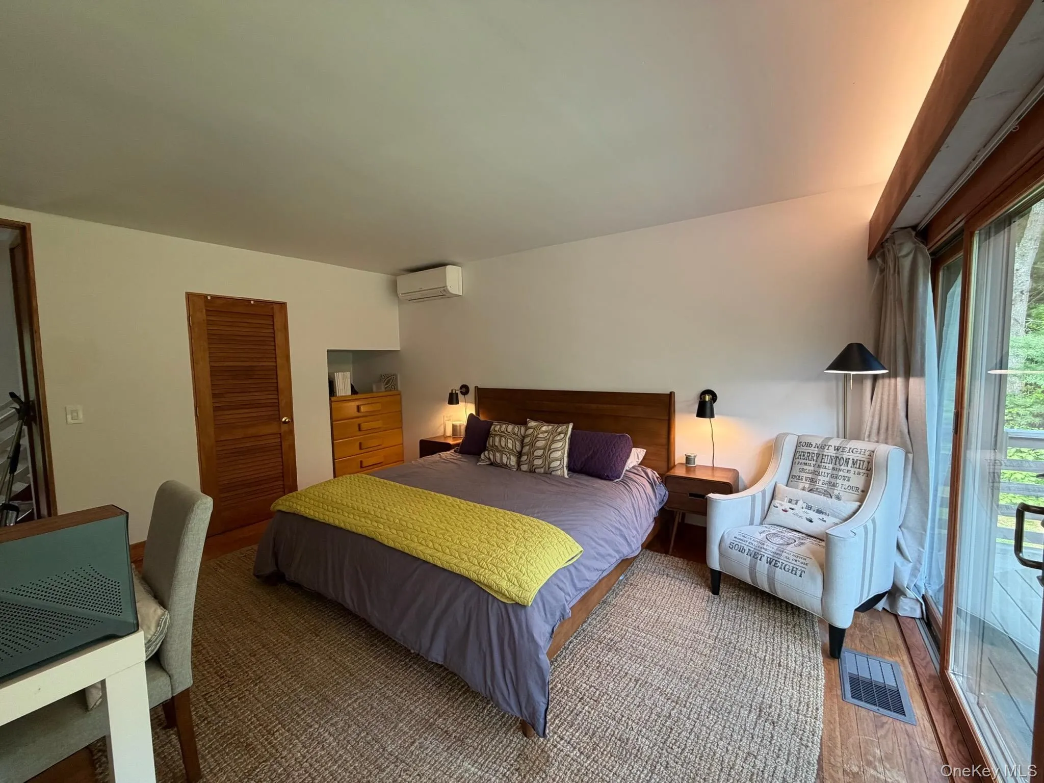 78 Shadom Lane, East Hampton, NY, 3 Bedrooms Bedrooms, 7 Rooms Rooms,2 BathroomsBathrooms,Residential,For Rent,Shadom,0,1010650 78 Shadom Lane, East Hampton, NY, 3 Bedrooms Bedrooms, 7 Rooms Rooms,2 BathroomsBathrooms,Residential,For Rent,Shadom,0,1010650