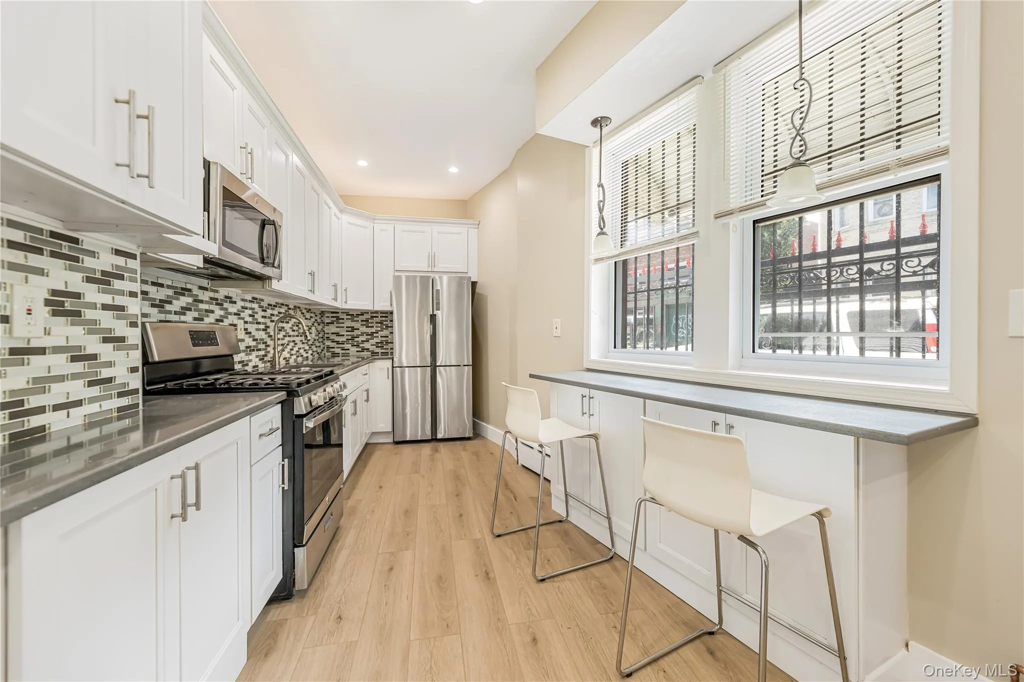 735 211th Street, New York, NY, 2 Bedrooms Bedrooms, 8 Rooms Rooms,2 BathroomsBathrooms,Residential,For Rent,211th,0,KEY1010651 735 211th Street, New York, NY, 2 Bedrooms Bedrooms, 8 Rooms Rooms,2 BathroomsBathrooms,Residential,For Rent,211th,0,KEY1010651