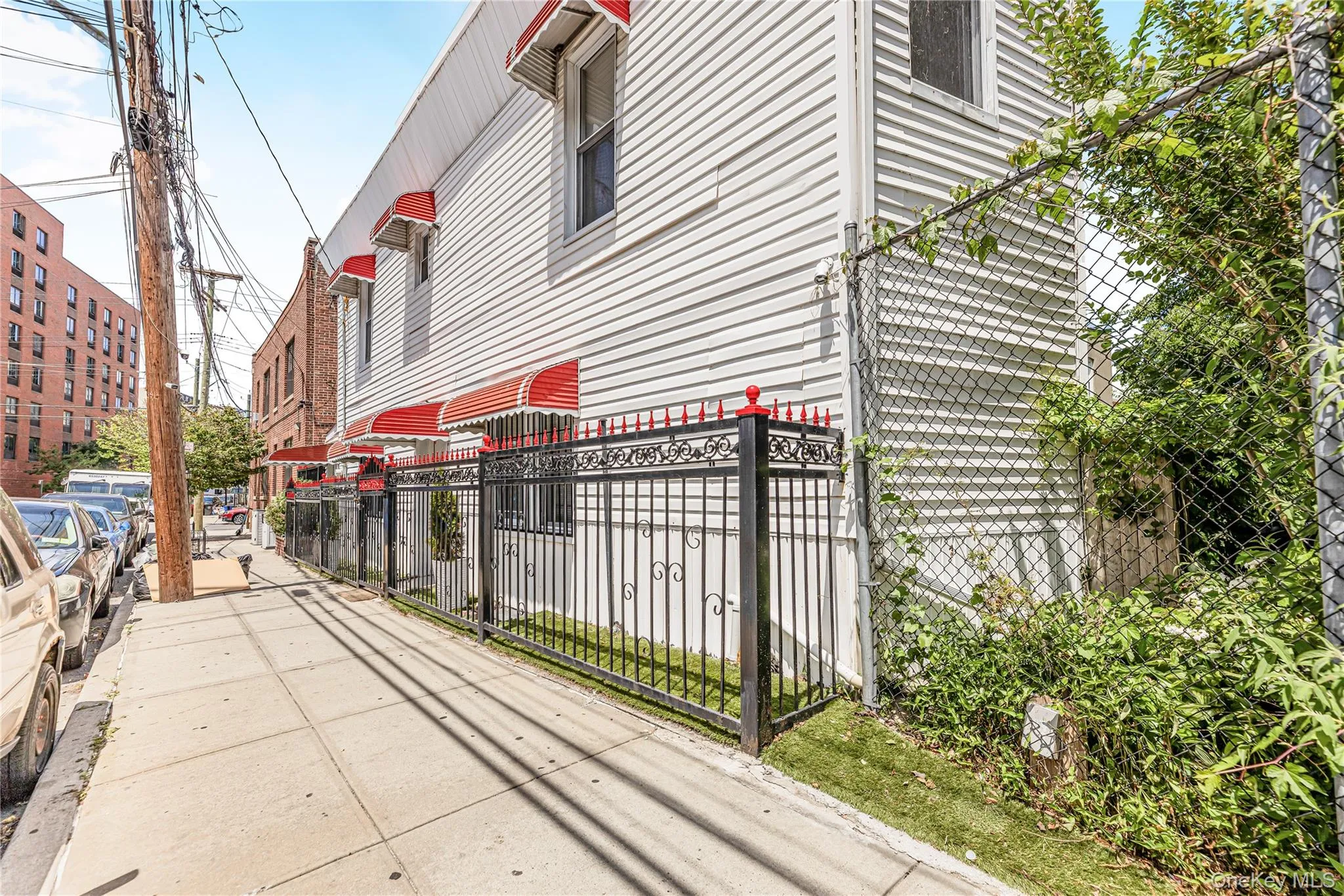 735 211th Street, New York, NY, 2 Bedrooms Bedrooms, 8 Rooms Rooms,2 BathroomsBathrooms,Residential,For Rent,211th,0,KEY1010651 735 211th Street, New York, NY, 2 Bedrooms Bedrooms, 8 Rooms Rooms,2 BathroomsBathrooms,Residential,For Rent,211th,0,KEY1010651