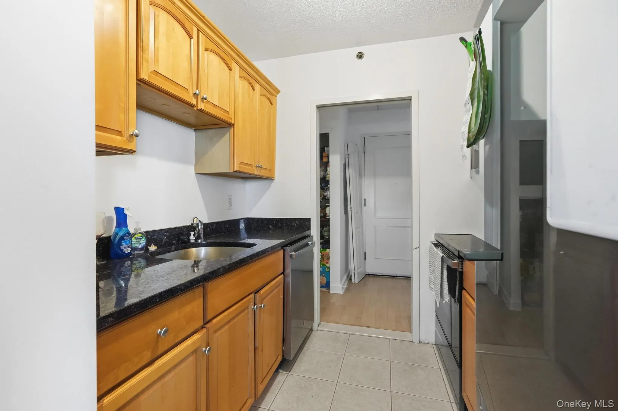 136 Beach 117th Street, New York, NY, 2 Bedrooms Bedrooms, 6 Rooms Rooms,2 BathroomsBathrooms,Residential,For Rent,Beach 117th,0,KEY1010653 136 Beach 117th Street, New York, NY, 2 Bedrooms Bedrooms, 6 Rooms Rooms,2 BathroomsBathrooms,Residential,For Rent,Beach 117th,0,KEY1010653