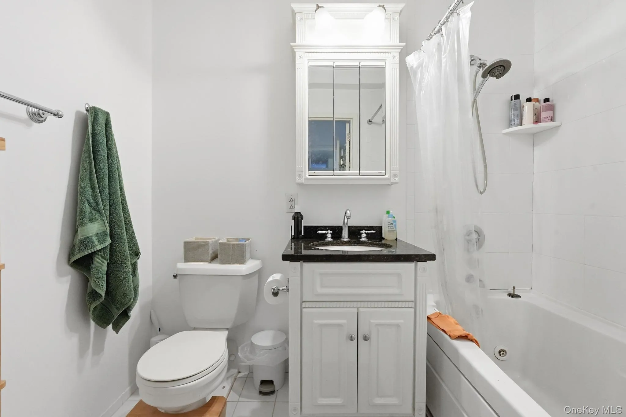136 Beach 117th Street, New York, NY, 2 Bedrooms Bedrooms, 6 Rooms Rooms,2 BathroomsBathrooms,Residential,For Rent,Beach 117th,0,KEY1010653 136 Beach 117th Street, New York, NY, 2 Bedrooms Bedrooms, 6 Rooms Rooms,2 BathroomsBathrooms,Residential,For Rent,Beach 117th,0,KEY1010653
