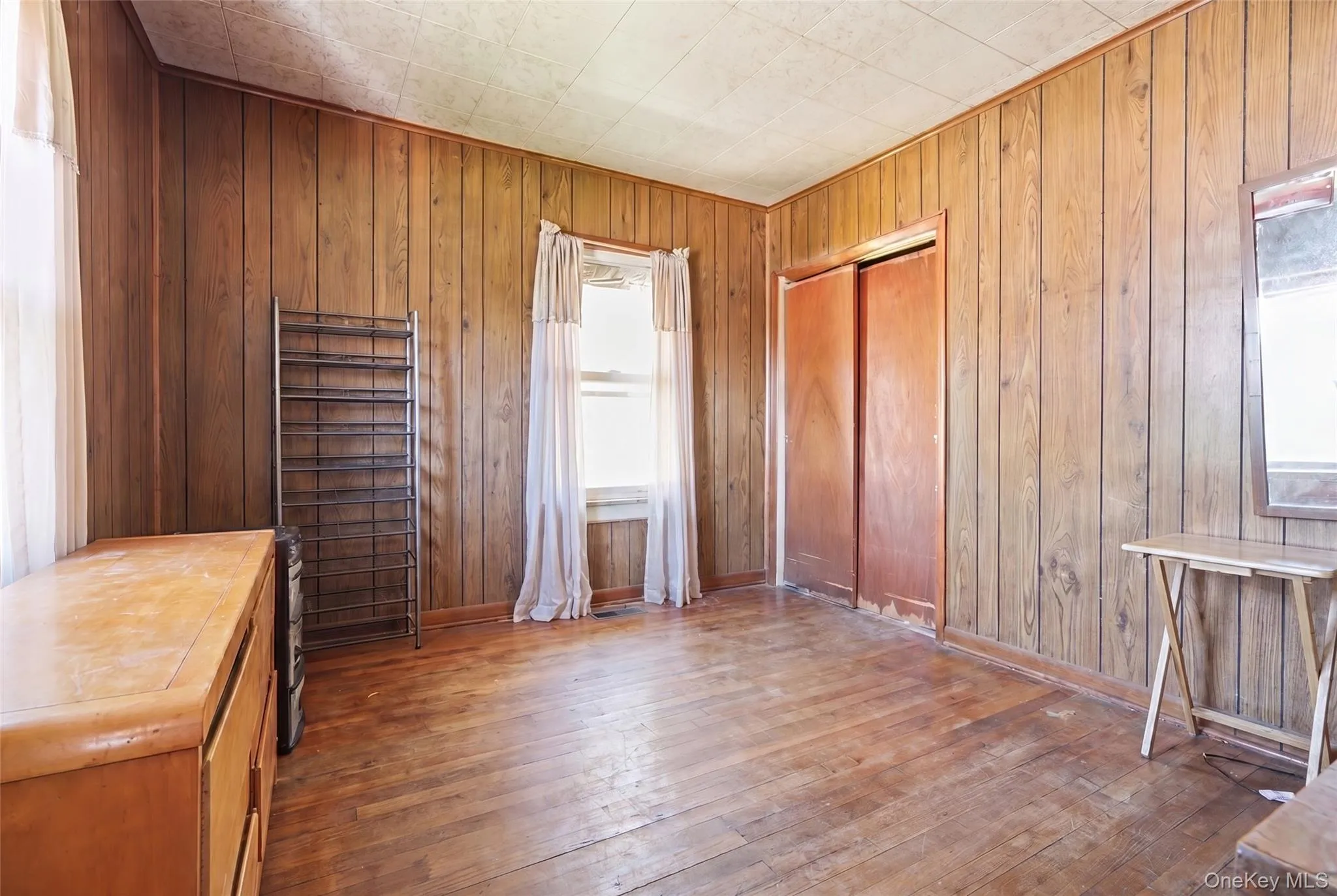 1 Moore Avenue, Hempstead, NY, 4 Bedrooms Bedrooms, 7 Rooms Rooms,1 BathroomBathrooms,Residential,For Rent,Moore,0,1010660 1 Moore Avenue, Hempstead, NY, 4 Bedrooms Bedrooms, 7 Rooms Rooms,1 BathroomBathrooms,Residential,For Rent,Moore,0,1010660