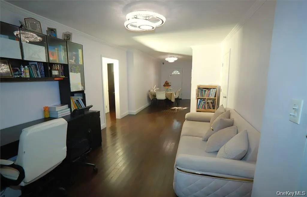 71-38 147th Street, New York, NY, 2 Bedrooms Bedrooms, 5 Rooms Rooms,1 BathroomBathrooms,Residential,For Rent,147th,0,1010662 71-38 147th Street, New York, NY, 2 Bedrooms Bedrooms, 5 Rooms Rooms,1 BathroomBathrooms,Residential,For Rent,147th,0,1010662