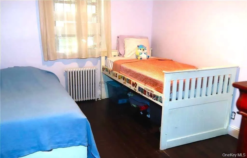 71-38 147th Street, New York, NY, 2 Bedrooms Bedrooms, 5 Rooms Rooms,1 BathroomBathrooms,Residential,For Rent,147th,0,1010662 71-38 147th Street, New York, NY, 2 Bedrooms Bedrooms, 5 Rooms Rooms,1 BathroomBathrooms,Residential,For Rent,147th,0,1010662
