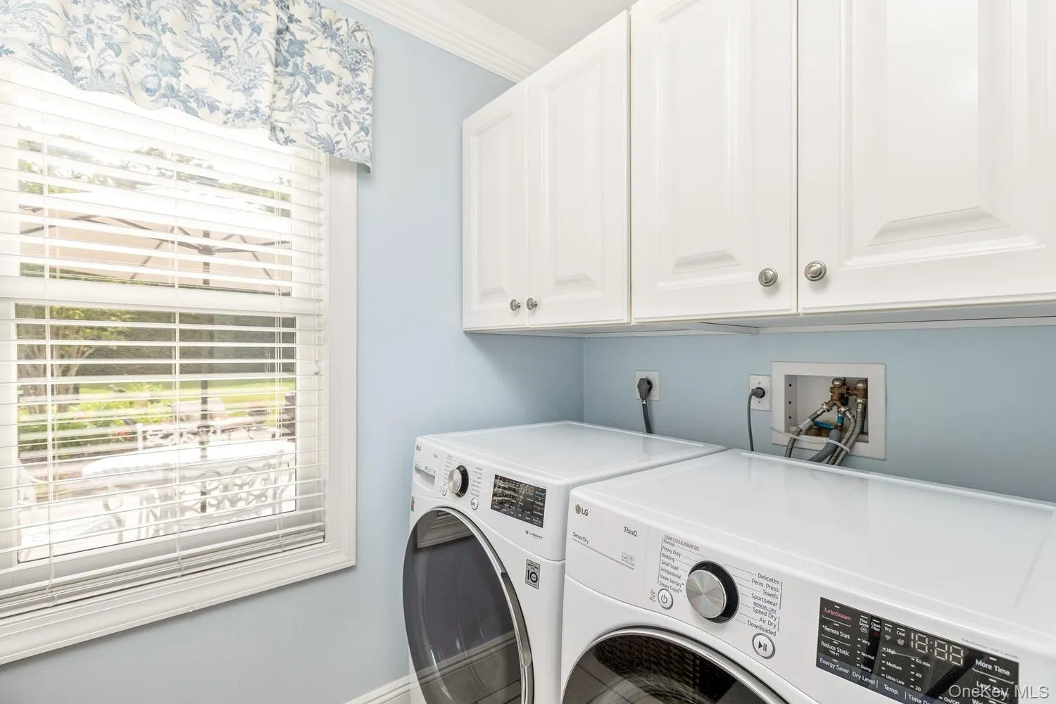 15 The Chase, Smithtown, NY, 6 Bedrooms Bedrooms, 11 Rooms Rooms,5 BathroomsBathrooms,Residential,For Rent,The Chase,0,1010665 15 The Chase, Smithtown, NY, 6 Bedrooms Bedrooms, 11 Rooms Rooms,5 BathroomsBathrooms,Residential,For Rent,The Chase,0,1010665