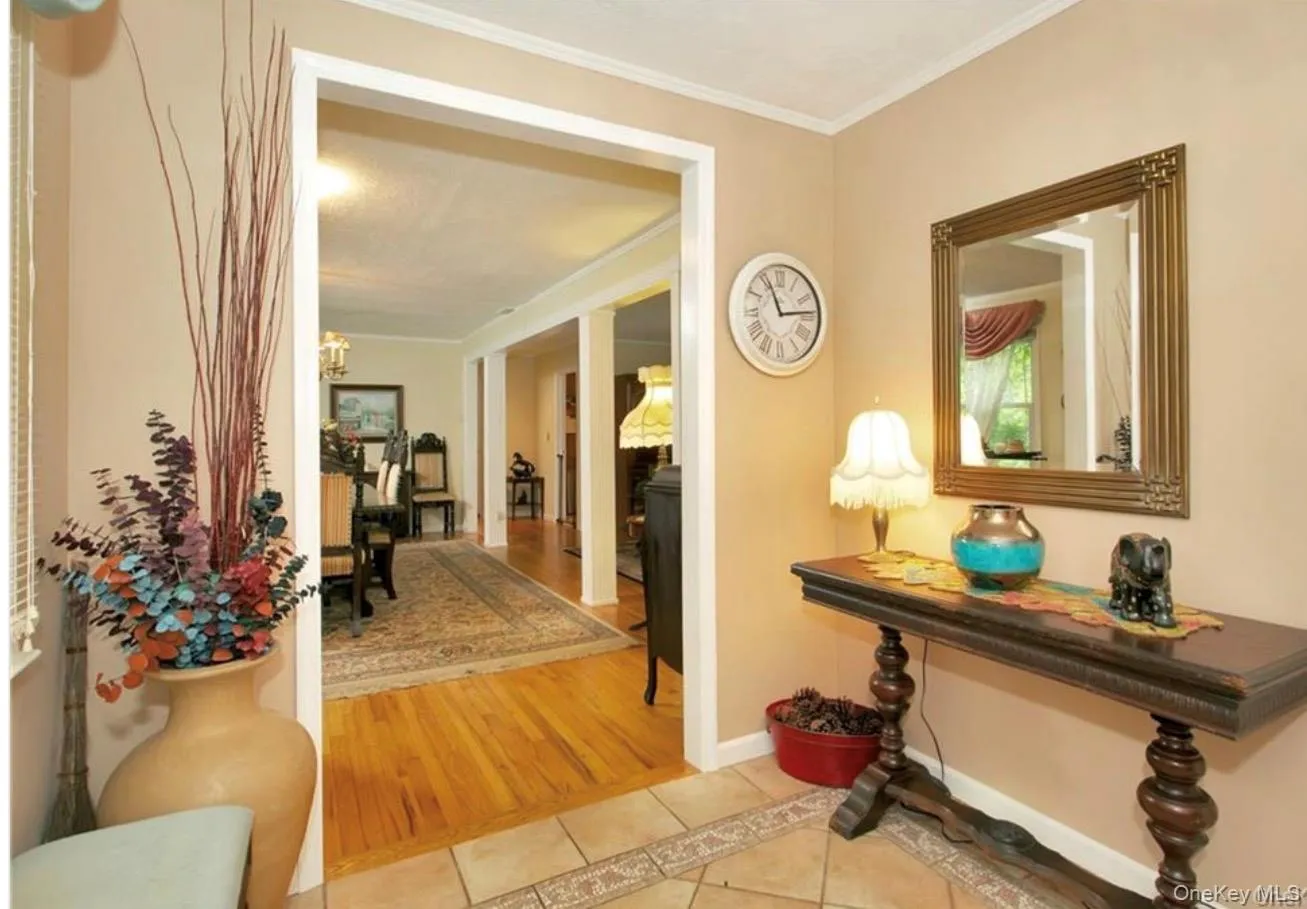 208 Woodhampton Drive, White Plains, NY, 4 Bedrooms Bedrooms, 8 Rooms Rooms,2 BathroomsBathrooms,Residential,For Rent,Woodhampton,0,1010667 208 Woodhampton Drive, White Plains, NY, 4 Bedrooms Bedrooms, 8 Rooms Rooms,2 BathroomsBathrooms,Residential,For Rent,Woodhampton,0,1010667