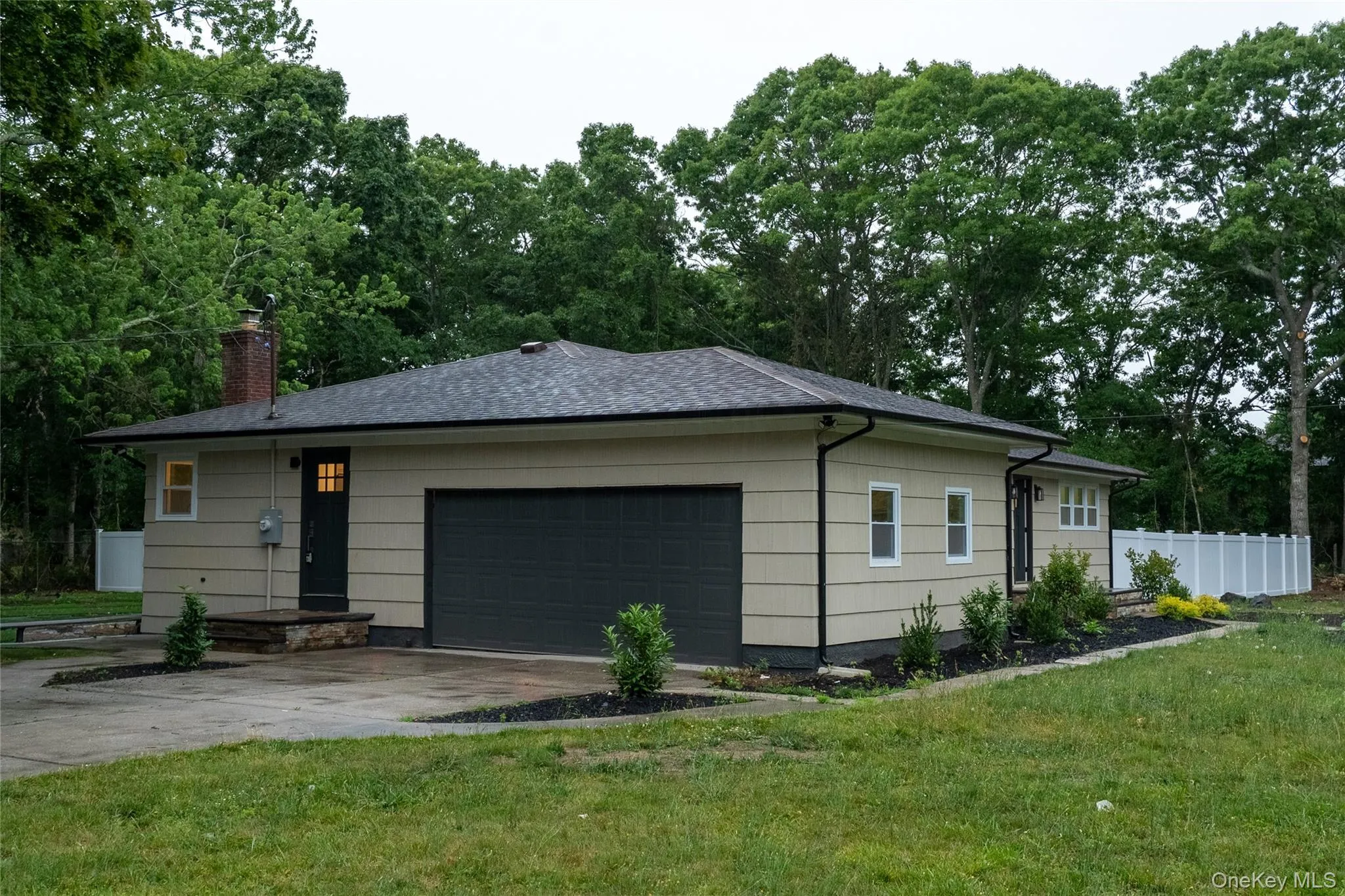 64 Lincoln Avenue, Brookhaven, NY, 4 Bedrooms Bedrooms, 10 Rooms Rooms,4 BathroomsBathrooms,Residential,For Rent,Lincoln,0,1010668 64 Lincoln Avenue, Brookhaven, NY, 4 Bedrooms Bedrooms, 10 Rooms Rooms,4 BathroomsBathrooms,Residential,For Rent,Lincoln,0,1010668