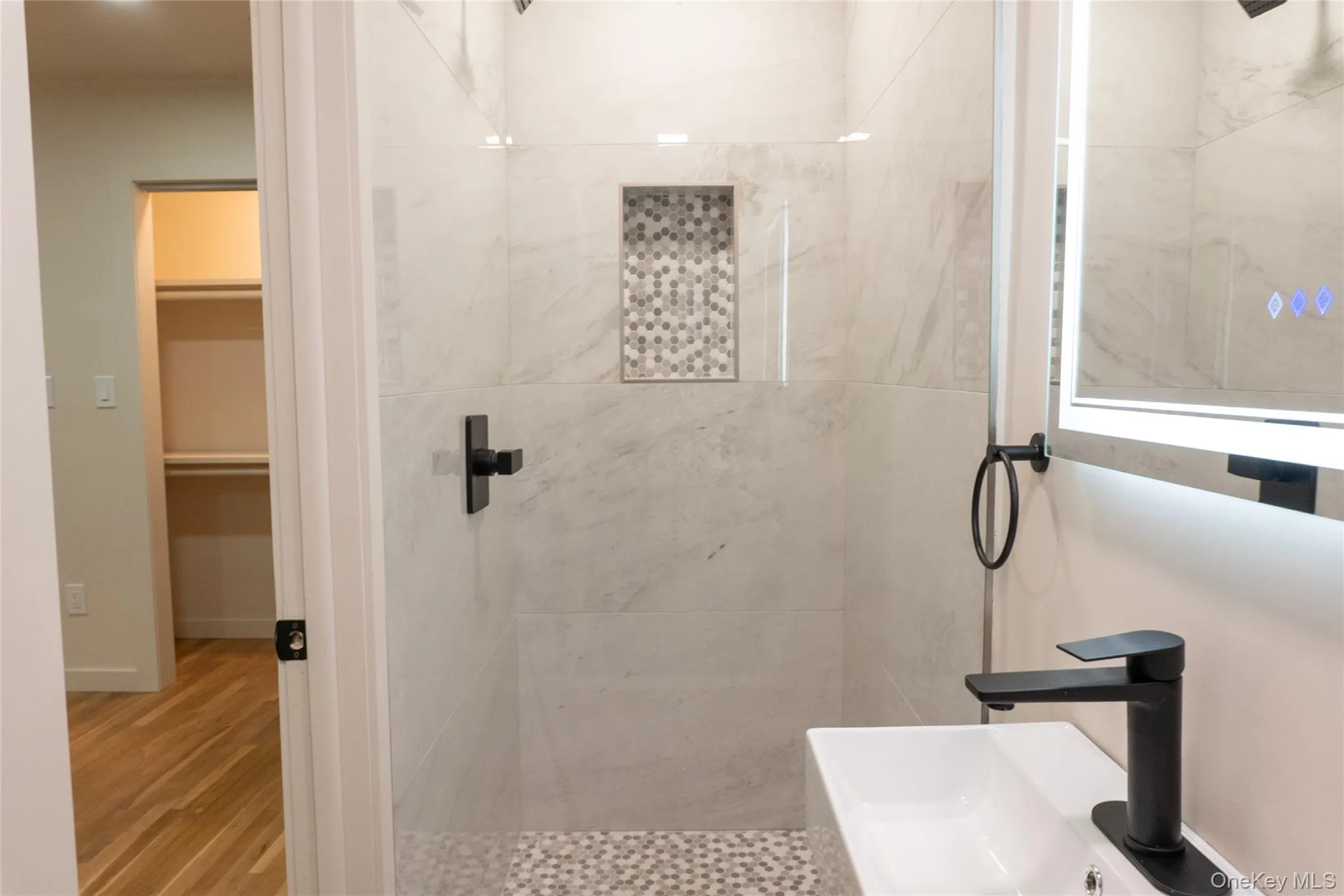 64 Lincoln Avenue, Brookhaven, NY, 4 Bedrooms Bedrooms, 10 Rooms Rooms,4 BathroomsBathrooms,Residential,For Rent,Lincoln,0,1010668 64 Lincoln Avenue, Brookhaven, NY, 4 Bedrooms Bedrooms, 10 Rooms Rooms,4 BathroomsBathrooms,Residential,For Rent,Lincoln,0,1010668