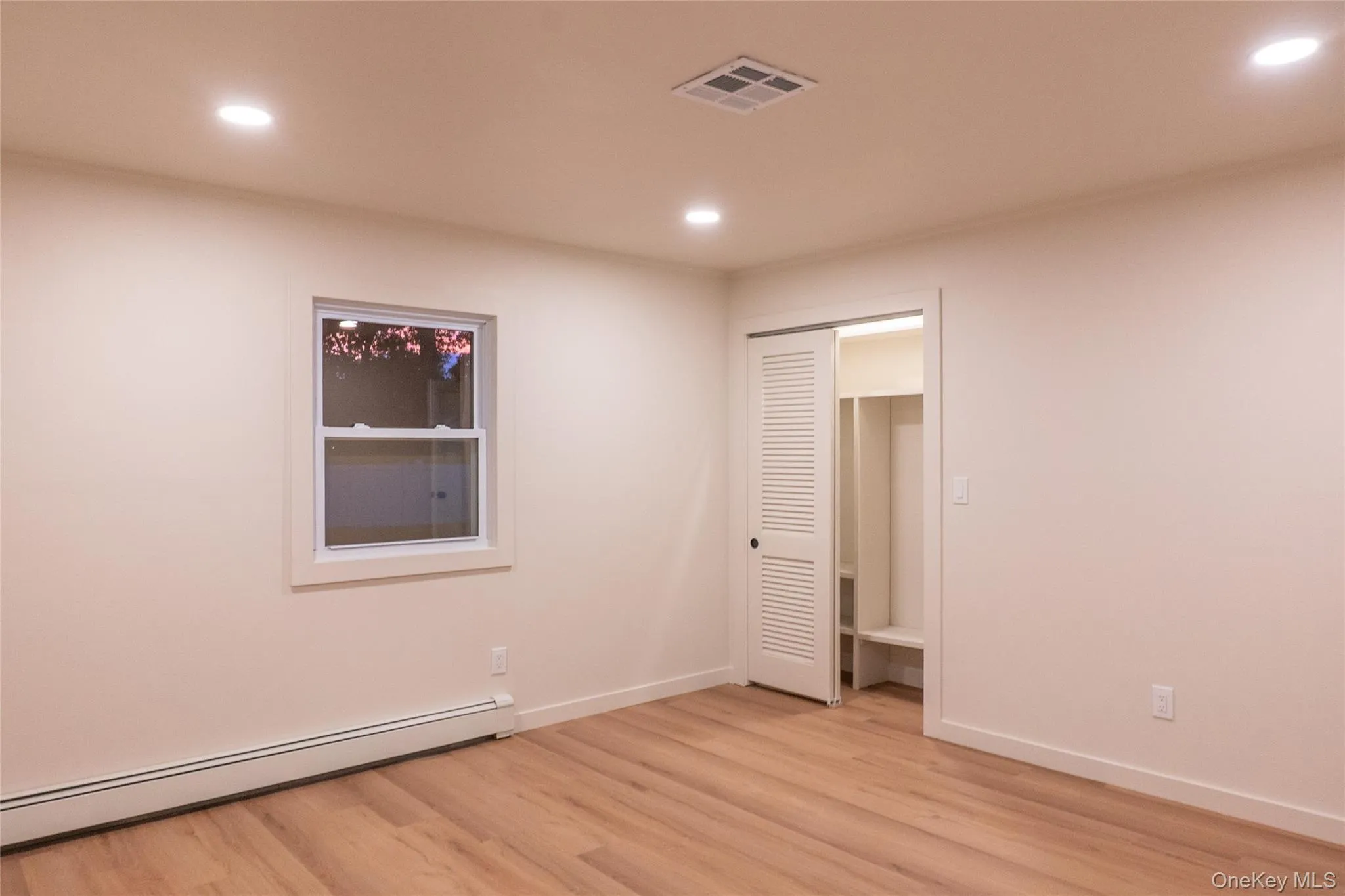64 Lincoln Avenue, Brookhaven, NY, 4 Bedrooms Bedrooms, 10 Rooms Rooms,4 BathroomsBathrooms,Residential,For Rent,Lincoln,0,1010668 64 Lincoln Avenue, Brookhaven, NY, 4 Bedrooms Bedrooms, 10 Rooms Rooms,4 BathroomsBathrooms,Residential,For Rent,Lincoln,0,1010668