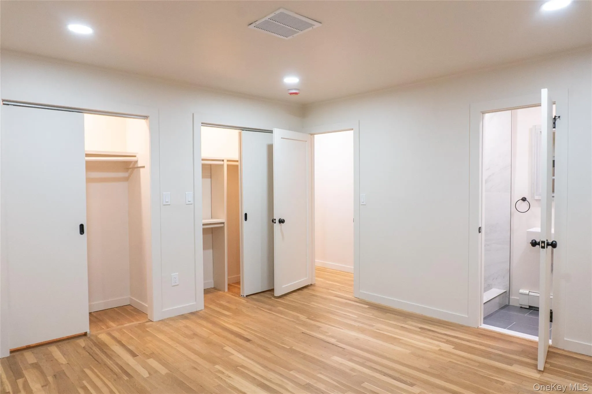 64 Lincoln Avenue, Brookhaven, NY, 4 Bedrooms Bedrooms, 10 Rooms Rooms,4 BathroomsBathrooms,Residential,For Rent,Lincoln,0,1010668 64 Lincoln Avenue, Brookhaven, NY, 4 Bedrooms Bedrooms, 10 Rooms Rooms,4 BathroomsBathrooms,Residential,For Rent,Lincoln,0,1010668