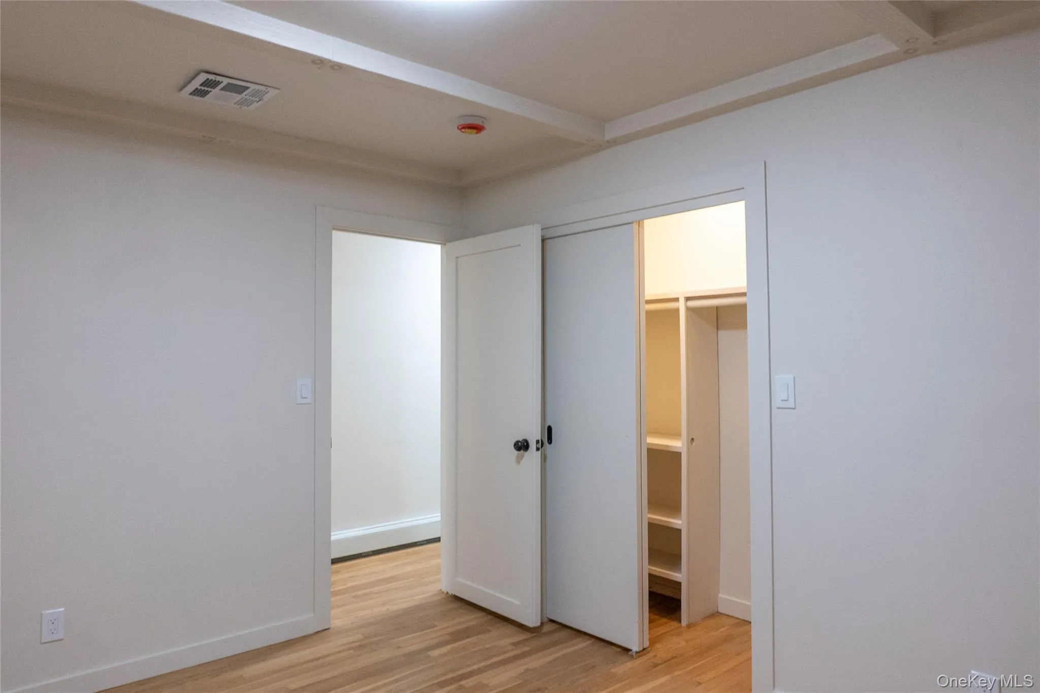 64 Lincoln Avenue, Brookhaven, NY, 4 Bedrooms Bedrooms, 10 Rooms Rooms,4 BathroomsBathrooms,Residential,For Rent,Lincoln,0,1010668 64 Lincoln Avenue, Brookhaven, NY, 4 Bedrooms Bedrooms, 10 Rooms Rooms,4 BathroomsBathrooms,Residential,For Rent,Lincoln,0,1010668