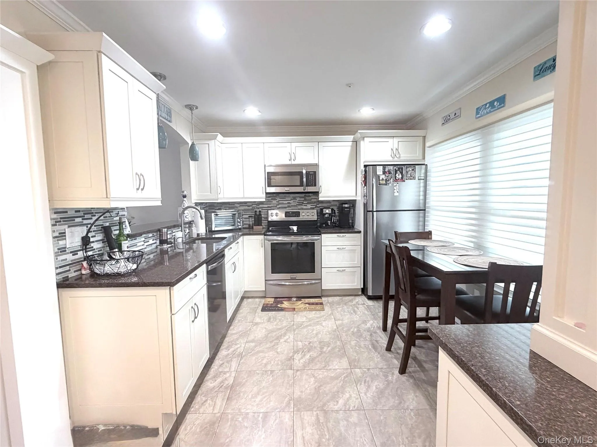 32 Hearthside Drive, Brookhaven, NY, 2 Bedrooms Bedrooms, 5 Rooms Rooms,2 BathroomsBathrooms,Residential,For Rent,Hearthside,0,1010672 32 Hearthside Drive, Brookhaven, NY, 2 Bedrooms Bedrooms, 5 Rooms Rooms,2 BathroomsBathrooms,Residential,For Rent,Hearthside,0,1010672