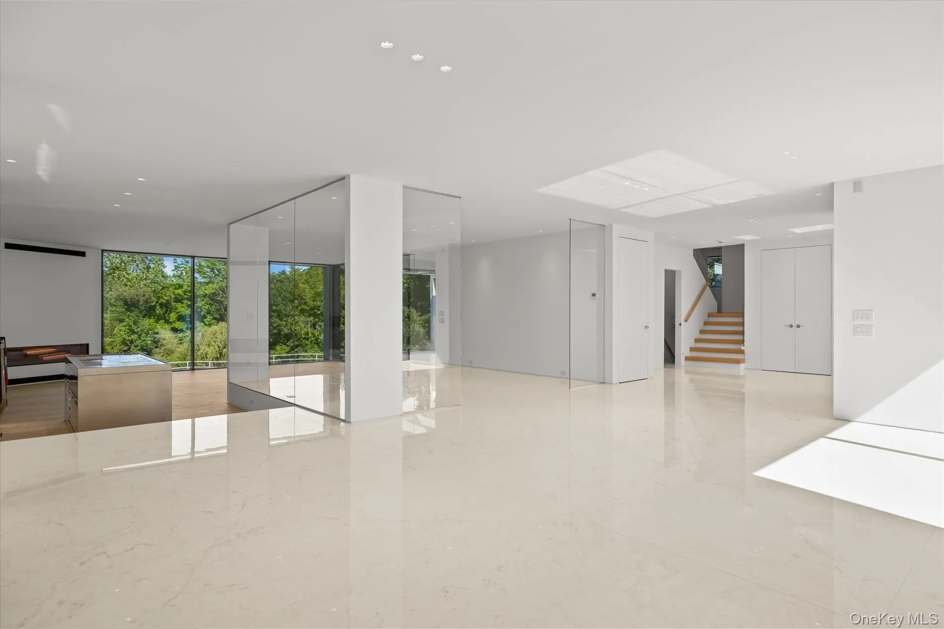 1 Foxwood Road, North Hempstead, NY, 5 Bedrooms Bedrooms, 9 Rooms Rooms,4 BathroomsBathrooms,Residential,For Rent,Foxwood,0,1010675 1 Foxwood Road, North Hempstead, NY, 5 Bedrooms Bedrooms, 9 Rooms Rooms,4 BathroomsBathrooms,Residential,For Rent,Foxwood,0,1010675