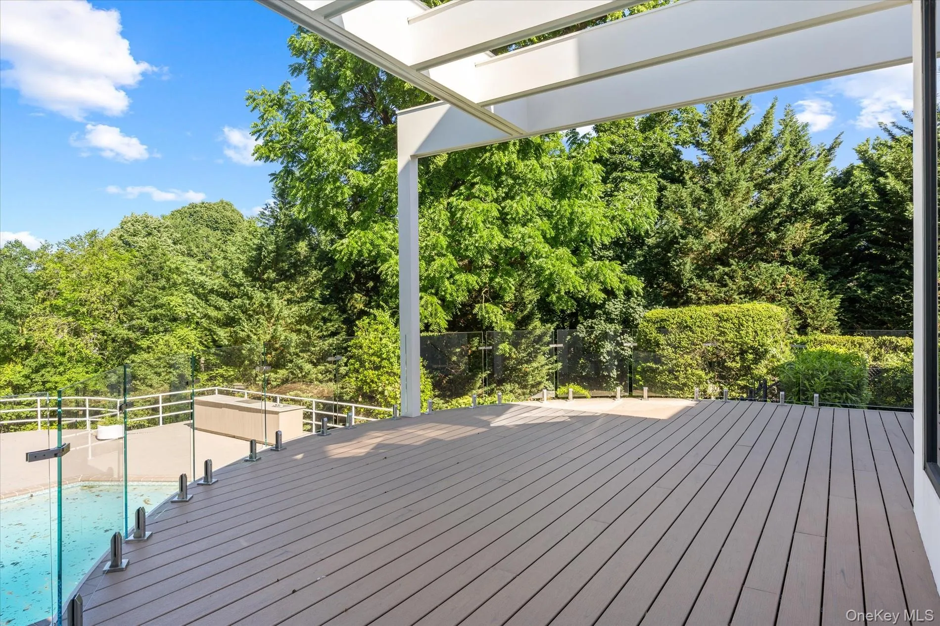 1 Foxwood Road, North Hempstead, NY, 5 Bedrooms Bedrooms, 9 Rooms Rooms,4 BathroomsBathrooms,Residential,For Rent,Foxwood,0,1010675 1 Foxwood Road, North Hempstead, NY, 5 Bedrooms Bedrooms, 9 Rooms Rooms,4 BathroomsBathrooms,Residential,For Rent,Foxwood,0,1010675
