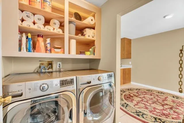 112 Dorado Court, Brookhaven, NY, 4 Bedrooms Bedrooms, 11 Rooms Rooms,2 BathroomsBathrooms,Residential,For Rent,Dorado,0,1010676 112 Dorado Court, Brookhaven, NY, 4 Bedrooms Bedrooms, 11 Rooms Rooms,2 BathroomsBathrooms,Residential,For Rent,Dorado,0,1010676