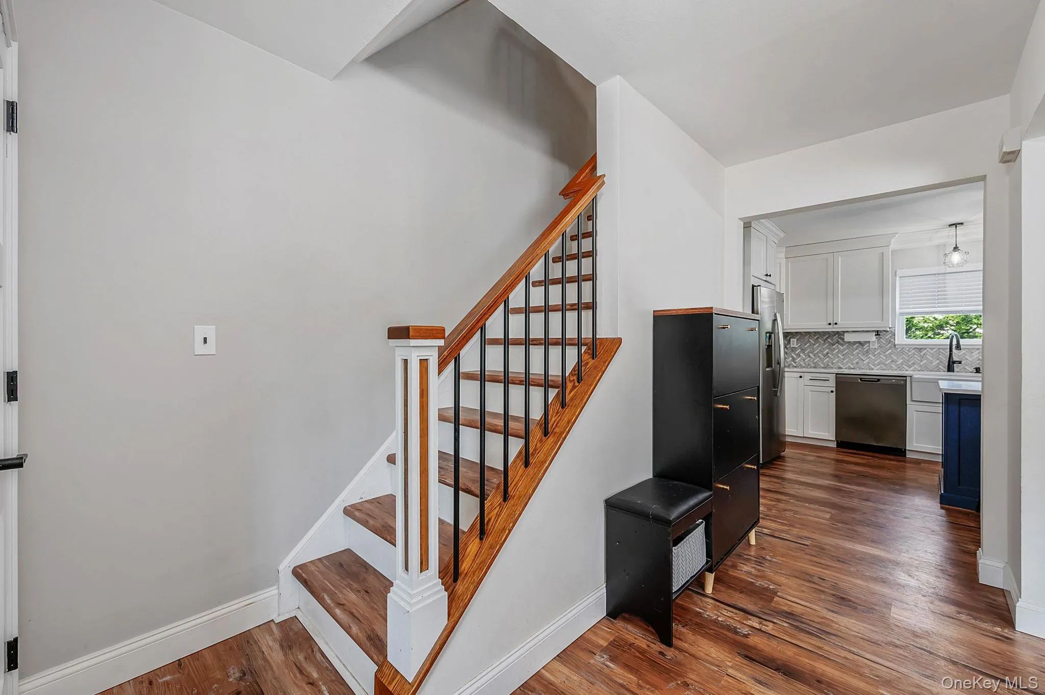 53 Abbott Avenue, Brookhaven, NY, 4 Bedrooms Bedrooms, 8 Rooms Rooms,2 BathroomsBathrooms,Residential,For Rent,Abbott,0,1010680 53 Abbott Avenue, Brookhaven, NY, 4 Bedrooms Bedrooms, 8 Rooms Rooms,2 BathroomsBathrooms,Residential,For Rent,Abbott,0,1010680