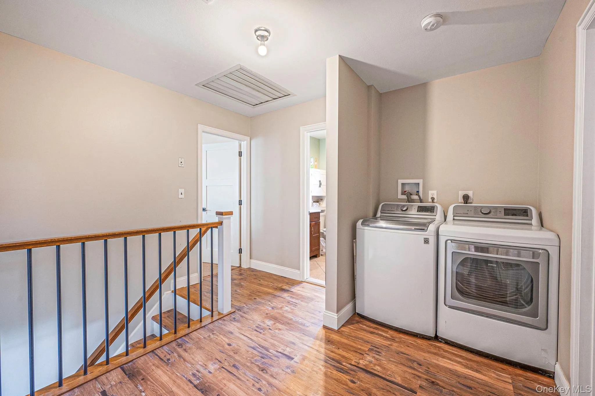 53 Abbott Avenue, Brookhaven, NY, 4 Bedrooms Bedrooms, 8 Rooms Rooms,2 BathroomsBathrooms,Residential,For Rent,Abbott,0,1010680 53 Abbott Avenue, Brookhaven, NY, 4 Bedrooms Bedrooms, 8 Rooms Rooms,2 BathroomsBathrooms,Residential,For Rent,Abbott,0,1010680
