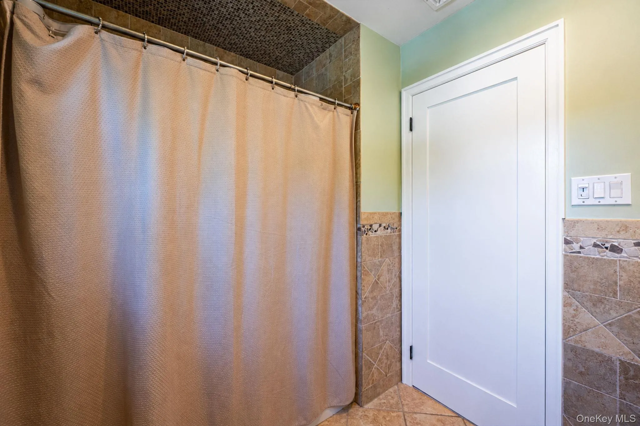 53 Abbott Avenue, Brookhaven, NY, 4 Bedrooms Bedrooms, 8 Rooms Rooms,2 BathroomsBathrooms,Residential,For Rent,Abbott,0,1010680 53 Abbott Avenue, Brookhaven, NY, 4 Bedrooms Bedrooms, 8 Rooms Rooms,2 BathroomsBathrooms,Residential,For Rent,Abbott,0,1010680