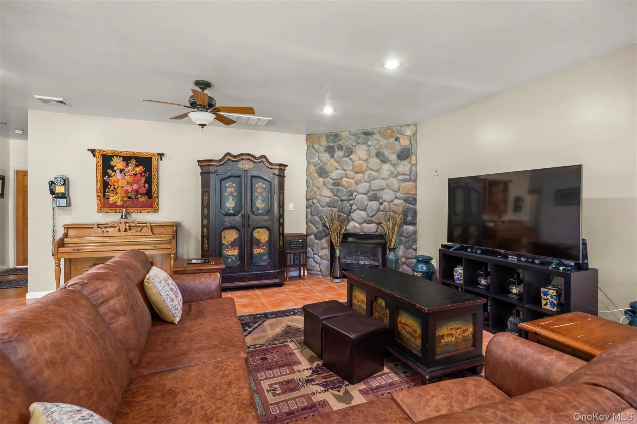 41 Flint Road, Union Vale, NY, 4 Bedrooms Bedrooms, 7 Rooms Rooms,2 BathroomsBathrooms,Residential,For Rent,Flint,0,1010687 41 Flint Road, Union Vale, NY, 4 Bedrooms Bedrooms, 7 Rooms Rooms,2 BathroomsBathrooms,Residential,For Rent,Flint,0,1010687