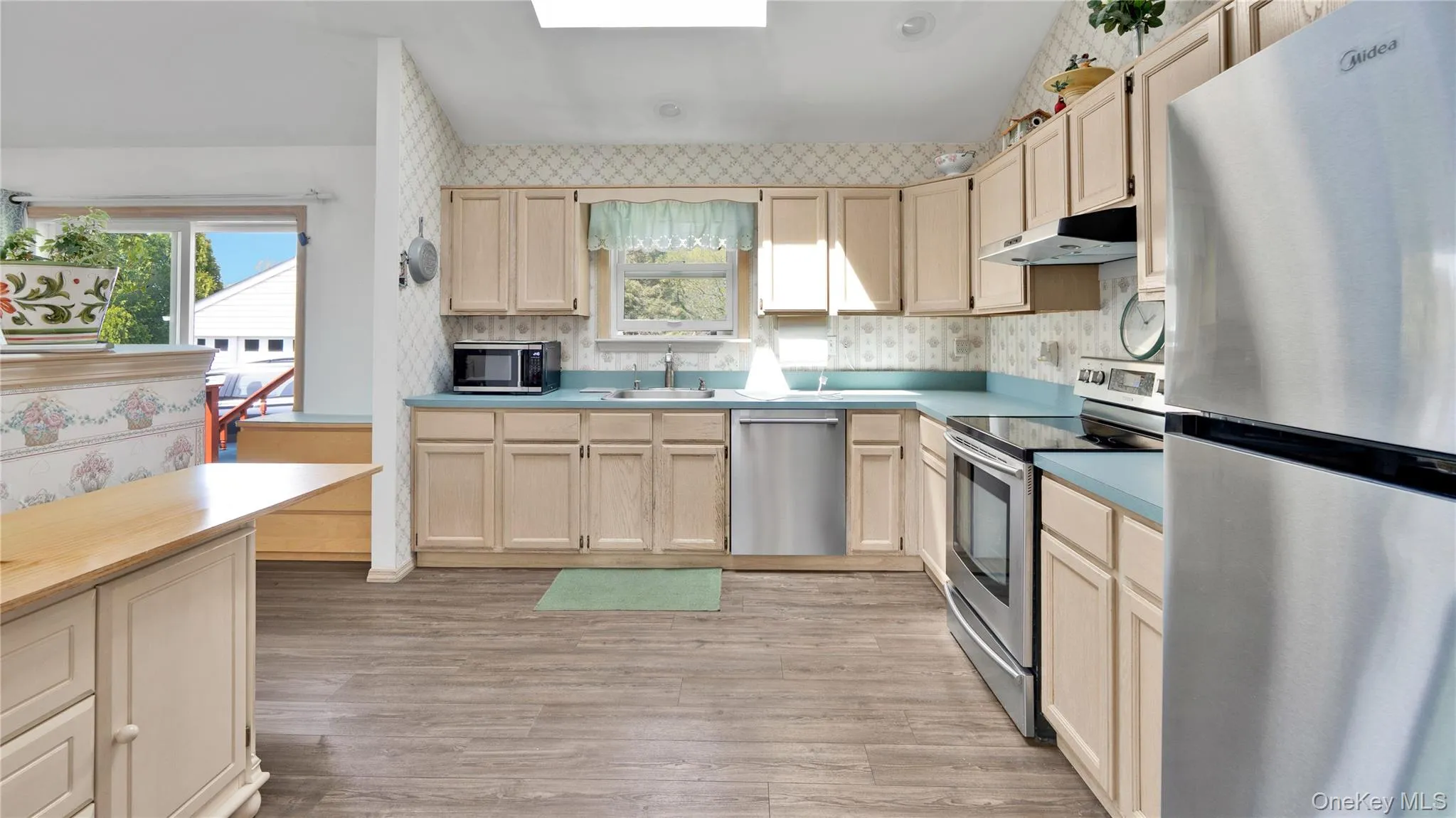 22 Donna Drive, Riverhead, NY, 3 Bedrooms Bedrooms, 6 Rooms Rooms,2 BathroomsBathrooms,Residential,For Rent,Donna,0,1010688 22 Donna Drive, Riverhead, NY, 3 Bedrooms Bedrooms, 6 Rooms Rooms,2 BathroomsBathrooms,Residential,For Rent,Donna,0,1010688