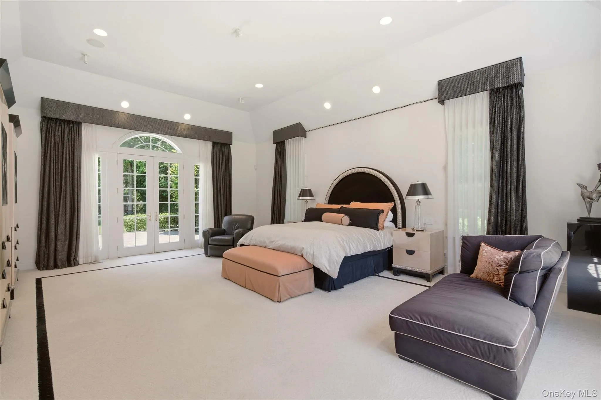 7 Fairway Court, Oyster Bay, NY, 6 Bedrooms Bedrooms, 10 Rooms Rooms,6 BathroomsBathrooms,Residential,For Rent,Fairway,0,1010689 7 Fairway Court, Oyster Bay, NY, 6 Bedrooms Bedrooms, 10 Rooms Rooms,6 BathroomsBathrooms,Residential,For Rent,Fairway,0,1010689