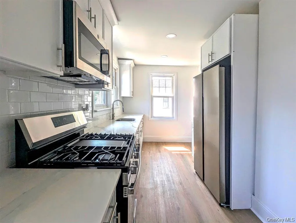 344 Roslyn ave, North Hempstead, NY, 3 Bedrooms Bedrooms, 6 Rooms Rooms,1 BathroomBathrooms,Residential Lease,For Rent,Roslyn ave,0,1010693 344 Roslyn ave, North Hempstead, NY, 3 Bedrooms Bedrooms, 6 Rooms Rooms,1 BathroomBathrooms,Residential Lease,For Rent,Roslyn ave,0,1010693