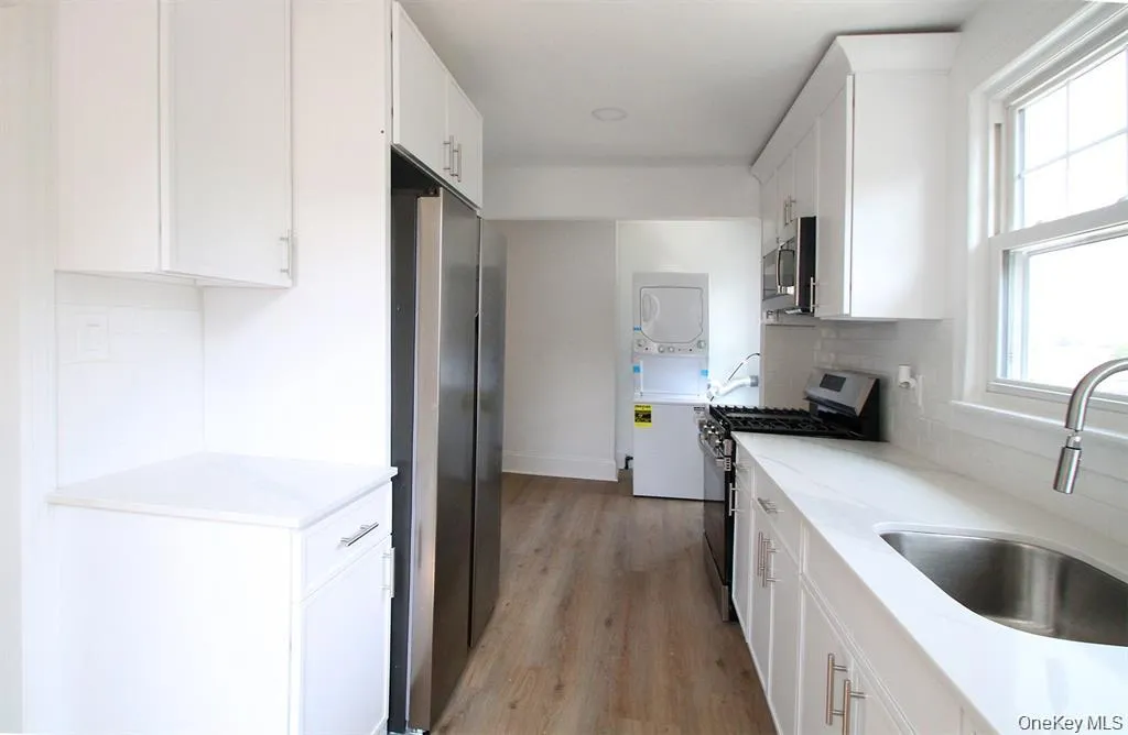 344 Roslyn ave, North Hempstead, NY, 3 Bedrooms Bedrooms, 6 Rooms Rooms,1 BathroomBathrooms,Residential Lease,For Rent,Roslyn ave,0,1010693 344 Roslyn ave, North Hempstead, NY, 3 Bedrooms Bedrooms, 6 Rooms Rooms,1 BathroomBathrooms,Residential Lease,For Rent,Roslyn ave,0,1010693