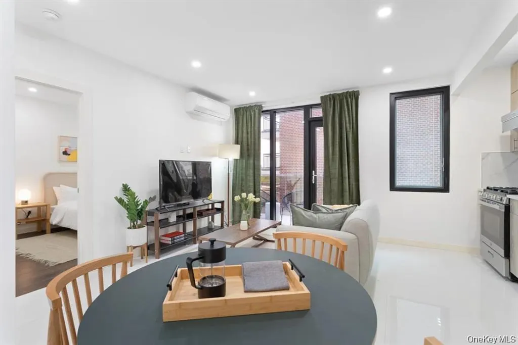 124-28 Queens Boulevard, New York, NY, 1 Bedroom Bedrooms, 3 Rooms Rooms,1 BathroomBathrooms,Residential,For Rent,Queens,0,1010694 124-28 Queens Boulevard, New York, NY, 1 Bedroom Bedrooms, 3 Rooms Rooms,1 BathroomBathrooms,Residential,For Rent,Queens,0,1010694