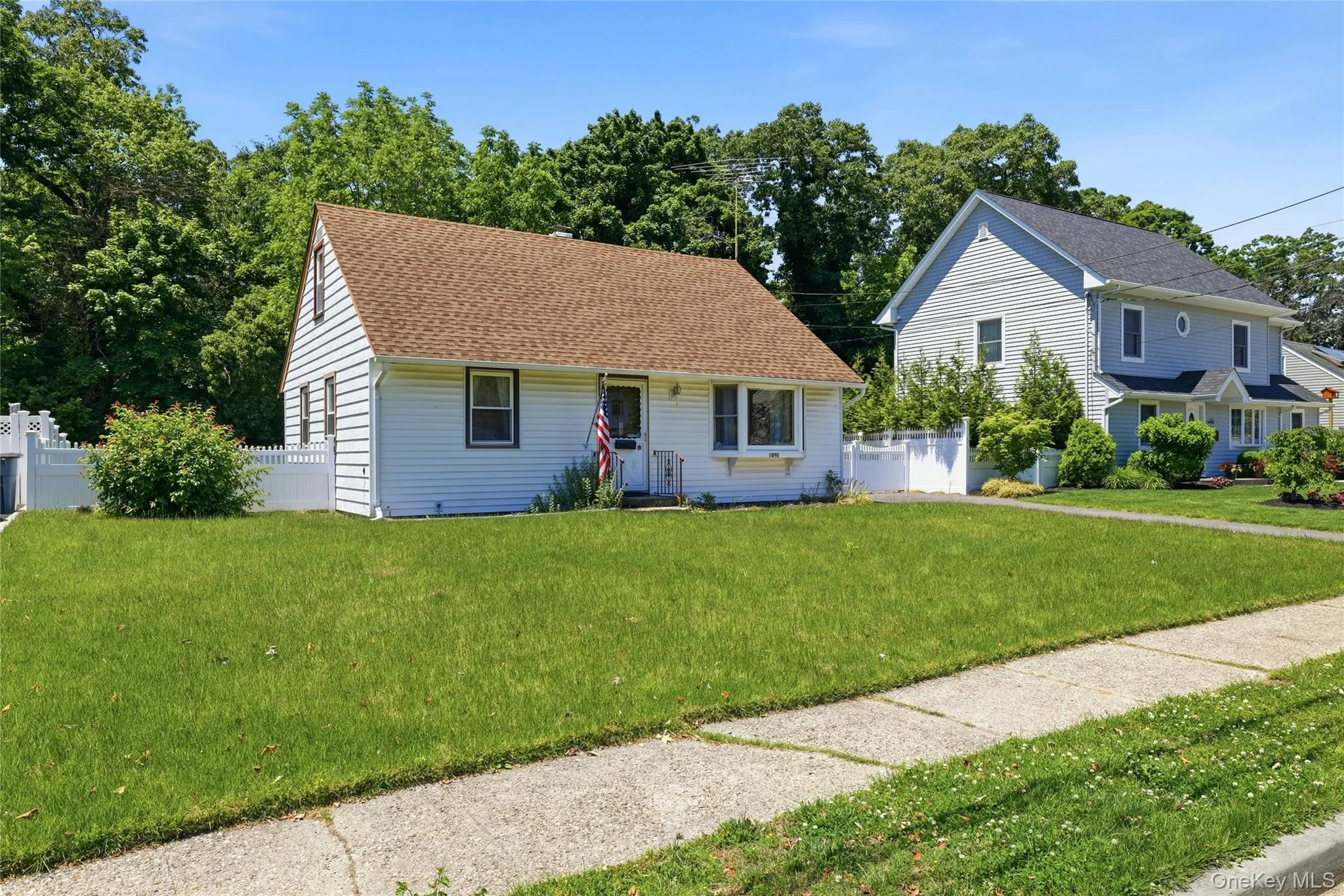 1090 South Drive, Hempstead, NY, 4 Bedrooms Bedrooms, 6 Rooms Rooms,2 BathroomsBathrooms,Residential,For Rent,South,0,1010697 1090 South Drive, Hempstead, NY, 4 Bedrooms Bedrooms, 6 Rooms Rooms,2 BathroomsBathrooms,Residential,For Rent,South,0,1010697