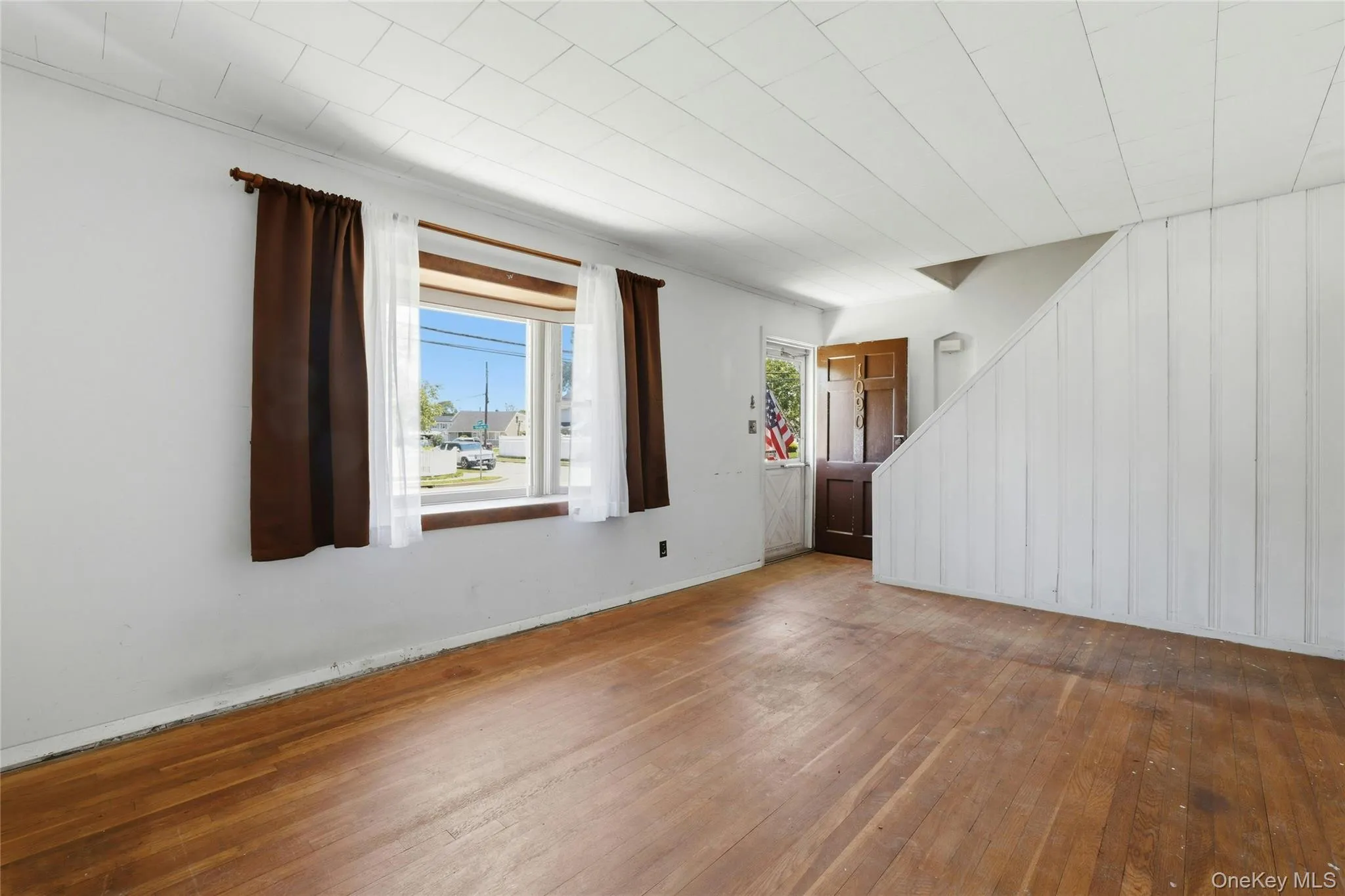 1090 South Drive, Hempstead, NY, 4 Bedrooms Bedrooms, 6 Rooms Rooms,2 BathroomsBathrooms,Residential,For Rent,South,0,1010697 1090 South Drive, Hempstead, NY, 4 Bedrooms Bedrooms, 6 Rooms Rooms,2 BathroomsBathrooms,Residential,For Rent,South,0,1010697