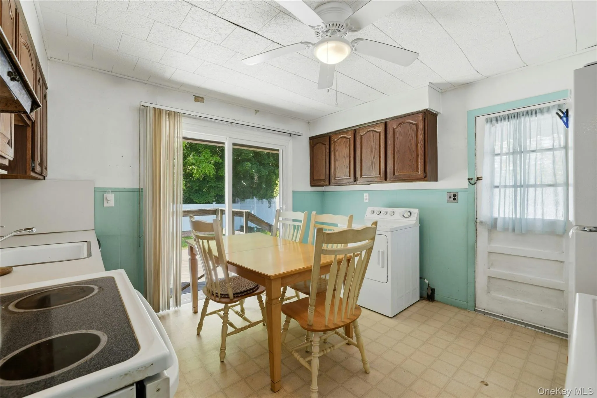 1090 South Drive, Hempstead, NY, 4 Bedrooms Bedrooms, 6 Rooms Rooms,2 BathroomsBathrooms,Residential,For Rent,South,0,1010697 1090 South Drive, Hempstead, NY, 4 Bedrooms Bedrooms, 6 Rooms Rooms,2 BathroomsBathrooms,Residential,For Rent,South,0,1010697