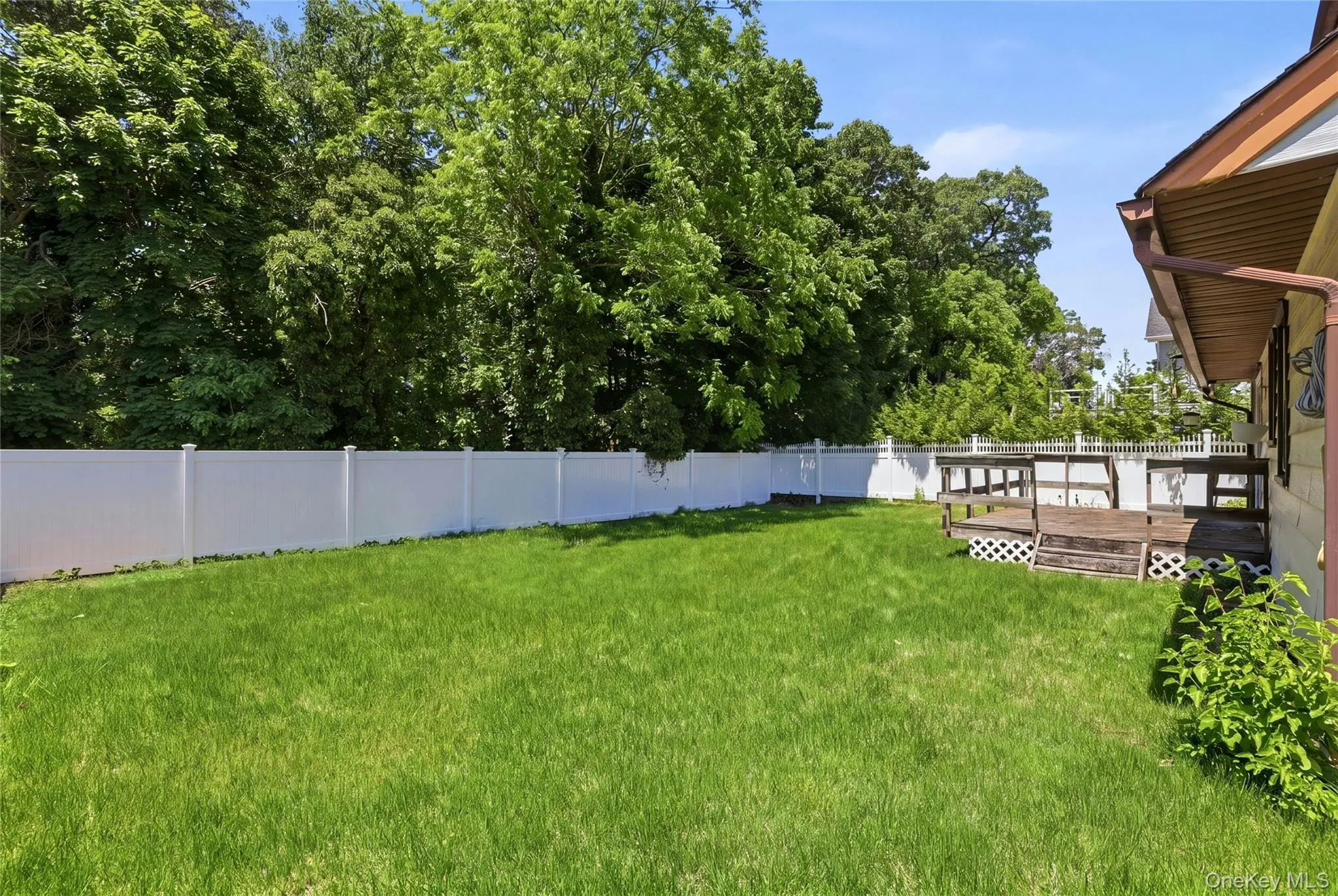 1090 South Drive, Hempstead, NY, 4 Bedrooms Bedrooms, 6 Rooms Rooms,2 BathroomsBathrooms,Residential,For Rent,South,0,1010697 1090 South Drive, Hempstead, NY, 4 Bedrooms Bedrooms, 6 Rooms Rooms,2 BathroomsBathrooms,Residential,For Rent,South,0,1010697