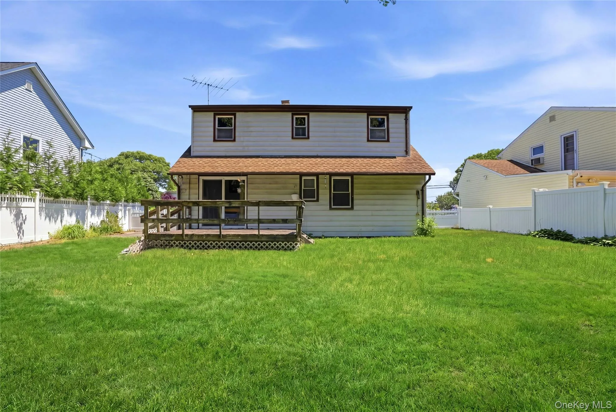 1090 South Drive, Hempstead, NY, 4 Bedrooms Bedrooms, 6 Rooms Rooms,2 BathroomsBathrooms,Residential,For Rent,South,0,1010697 1090 South Drive, Hempstead, NY, 4 Bedrooms Bedrooms, 6 Rooms Rooms,2 BathroomsBathrooms,Residential,For Rent,South,0,1010697