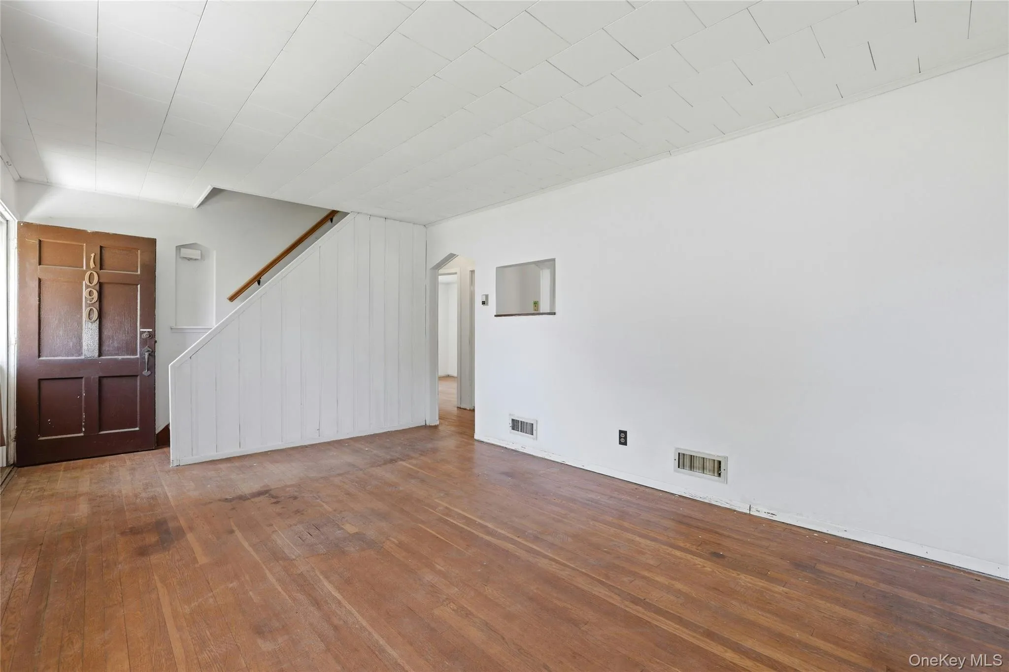 1090 South Drive, Hempstead, NY, 4 Bedrooms Bedrooms, 6 Rooms Rooms,2 BathroomsBathrooms,Residential,For Rent,South,0,1010697 1090 South Drive, Hempstead, NY, 4 Bedrooms Bedrooms, 6 Rooms Rooms,2 BathroomsBathrooms,Residential,For Rent,South,0,1010697