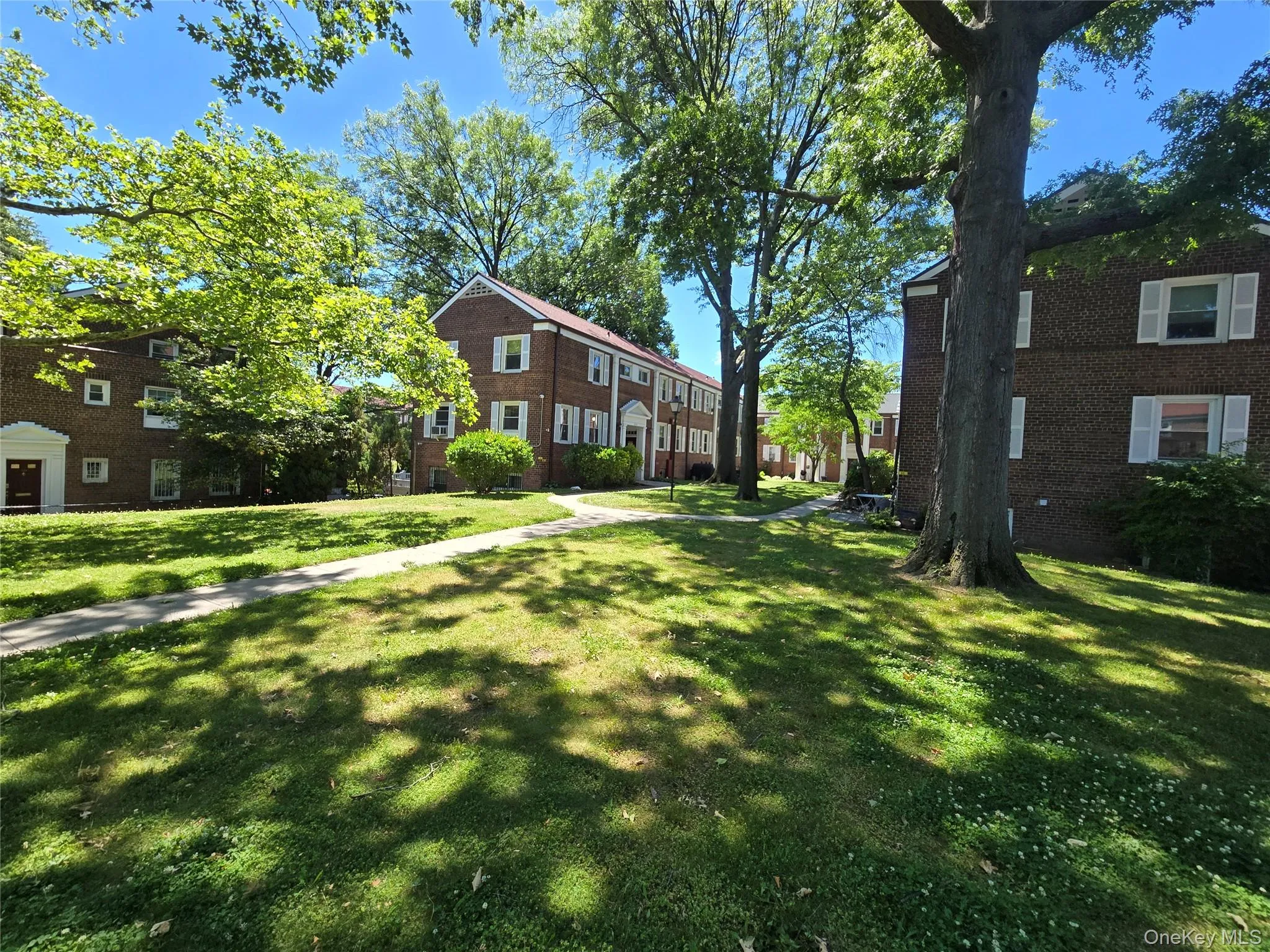 147-46 Village Road, New York, NY, 2 Bedrooms Bedrooms, 5 Rooms Rooms,1 BathroomBathrooms,Residential,For Rent,Village,0,1010701 147-46 Village Road, New York, NY, 2 Bedrooms Bedrooms, 5 Rooms Rooms,1 BathroomBathrooms,Residential,For Rent,Village,0,1010701