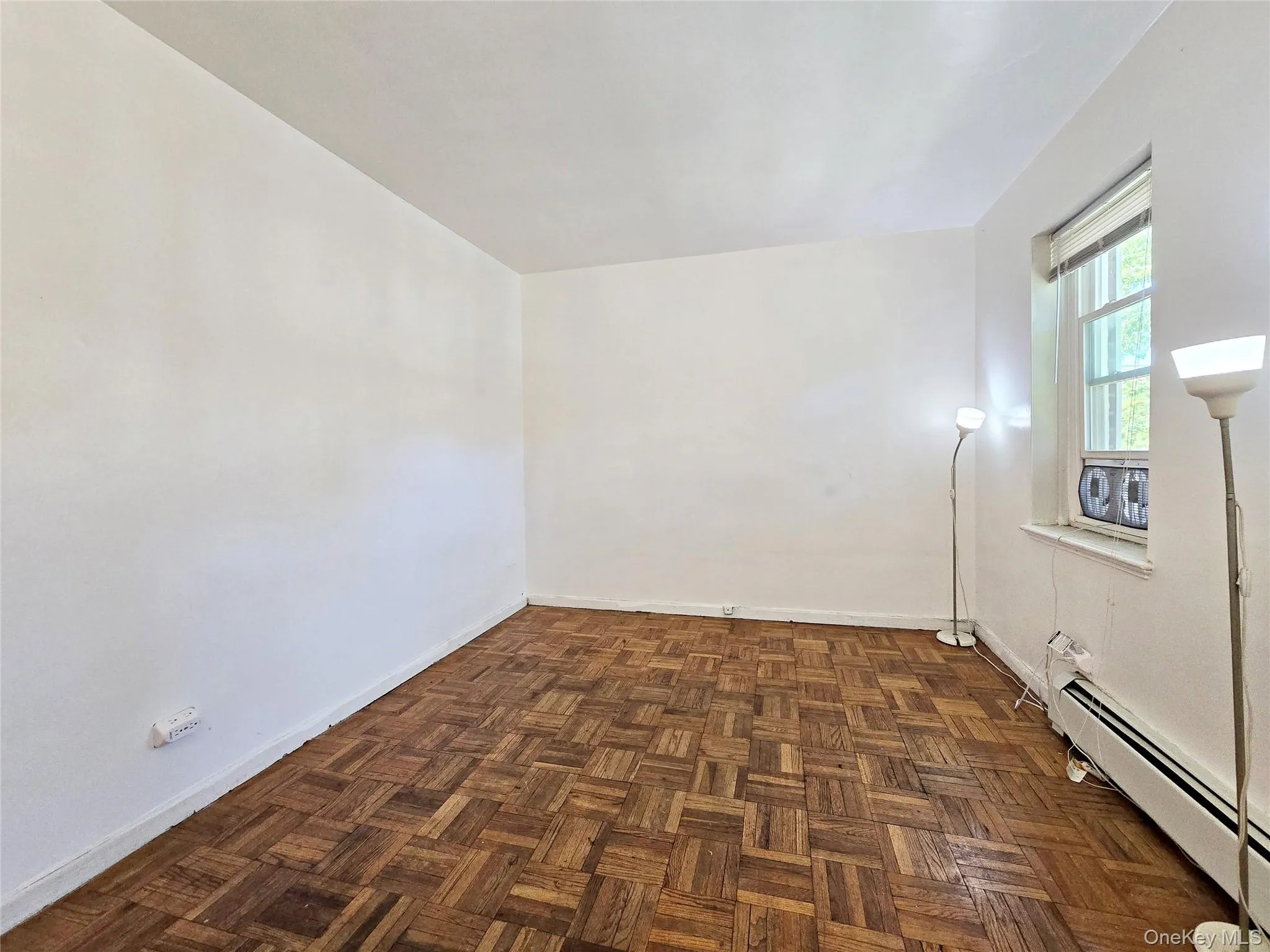 147-46 Village Road, New York, NY, 2 Bedrooms Bedrooms, 5 Rooms Rooms,1 BathroomBathrooms,Residential,For Rent,Village,0,1010701 147-46 Village Road, New York, NY, 2 Bedrooms Bedrooms, 5 Rooms Rooms,1 BathroomBathrooms,Residential,For Rent,Village,0,1010701