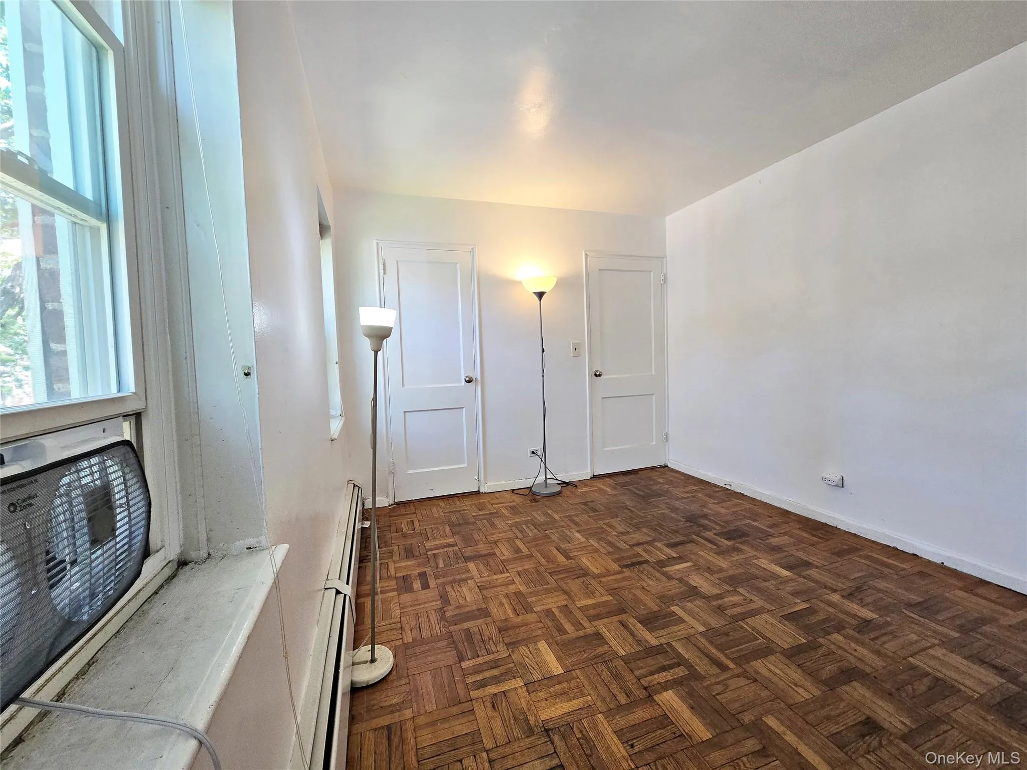 147-46 Village Road, New York, NY, 2 Bedrooms Bedrooms, 5 Rooms Rooms,1 BathroomBathrooms,Residential,For Rent,Village,0,1010701 147-46 Village Road, New York, NY, 2 Bedrooms Bedrooms, 5 Rooms Rooms,1 BathroomBathrooms,Residential,For Rent,Village,0,1010701