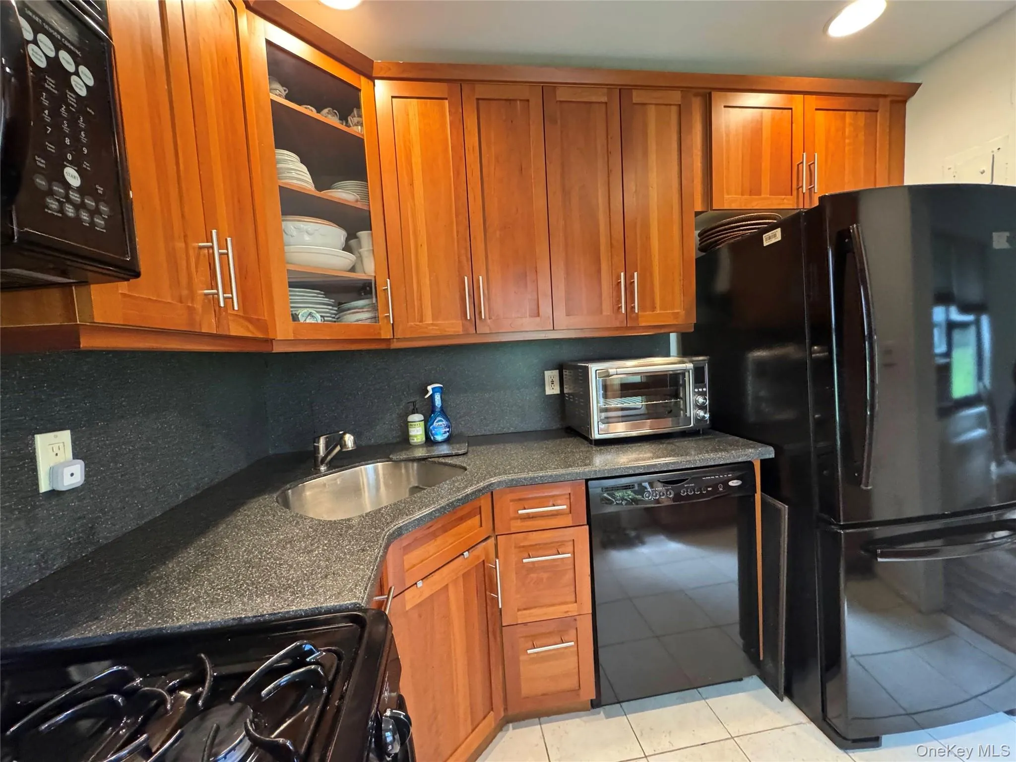 313 Main Street, North Hempstead, NY, 1 Bedroom Bedrooms, 5 Rooms Rooms,1 BathroomBathrooms,Residential,For Rent,Main Street,0,1010704 313 Main Street, North Hempstead, NY, 1 Bedroom Bedrooms, 5 Rooms Rooms,1 BathroomBathrooms,Residential,For Rent,Main Street,0,1010704