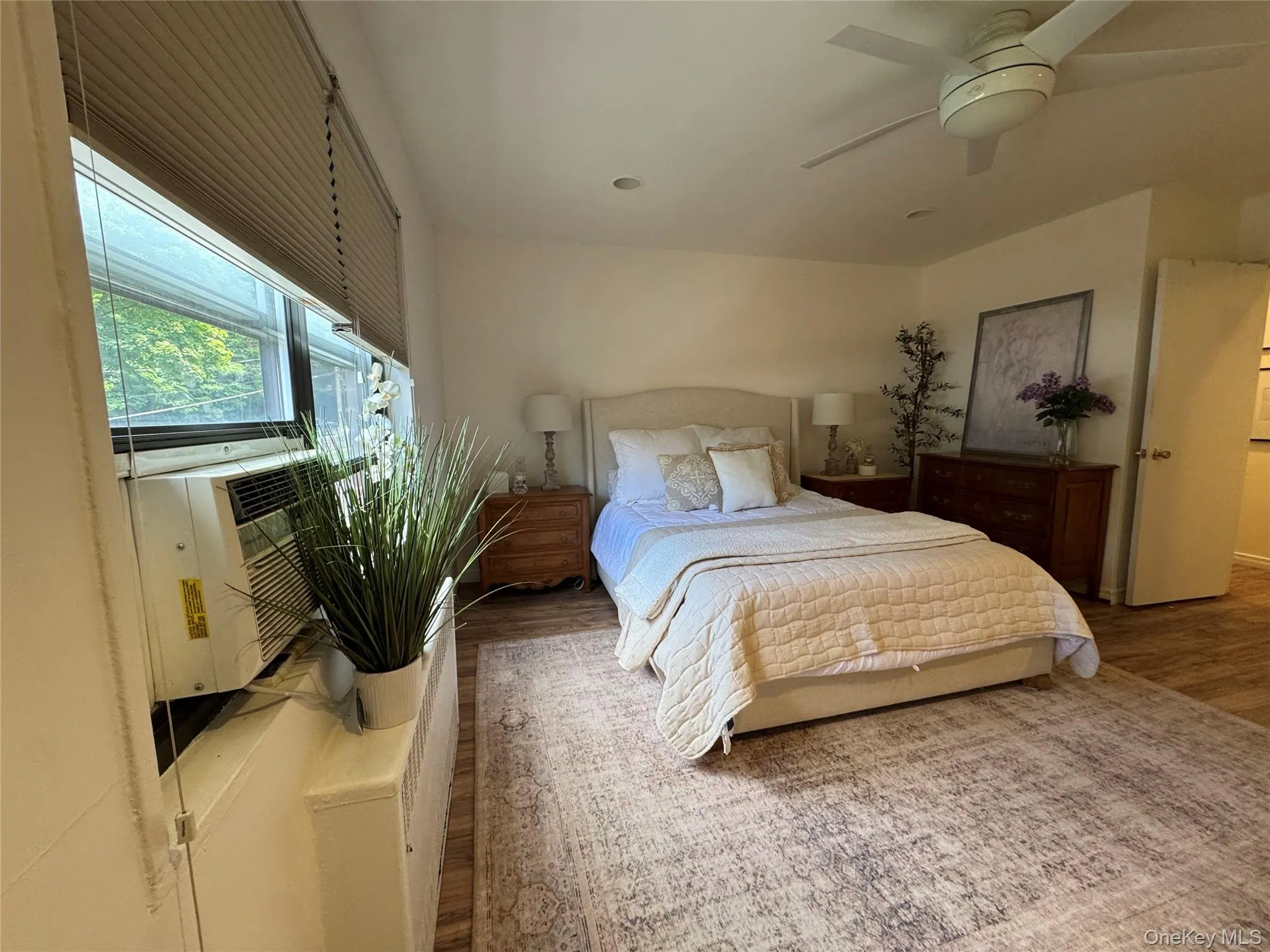 313 Main Street, North Hempstead, NY, 1 Bedroom Bedrooms, 5 Rooms Rooms,1 BathroomBathrooms,Residential,For Rent,Main Street,0,1010704 313 Main Street, North Hempstead, NY, 1 Bedroom Bedrooms, 5 Rooms Rooms,1 BathroomBathrooms,Residential,For Rent,Main Street,0,1010704