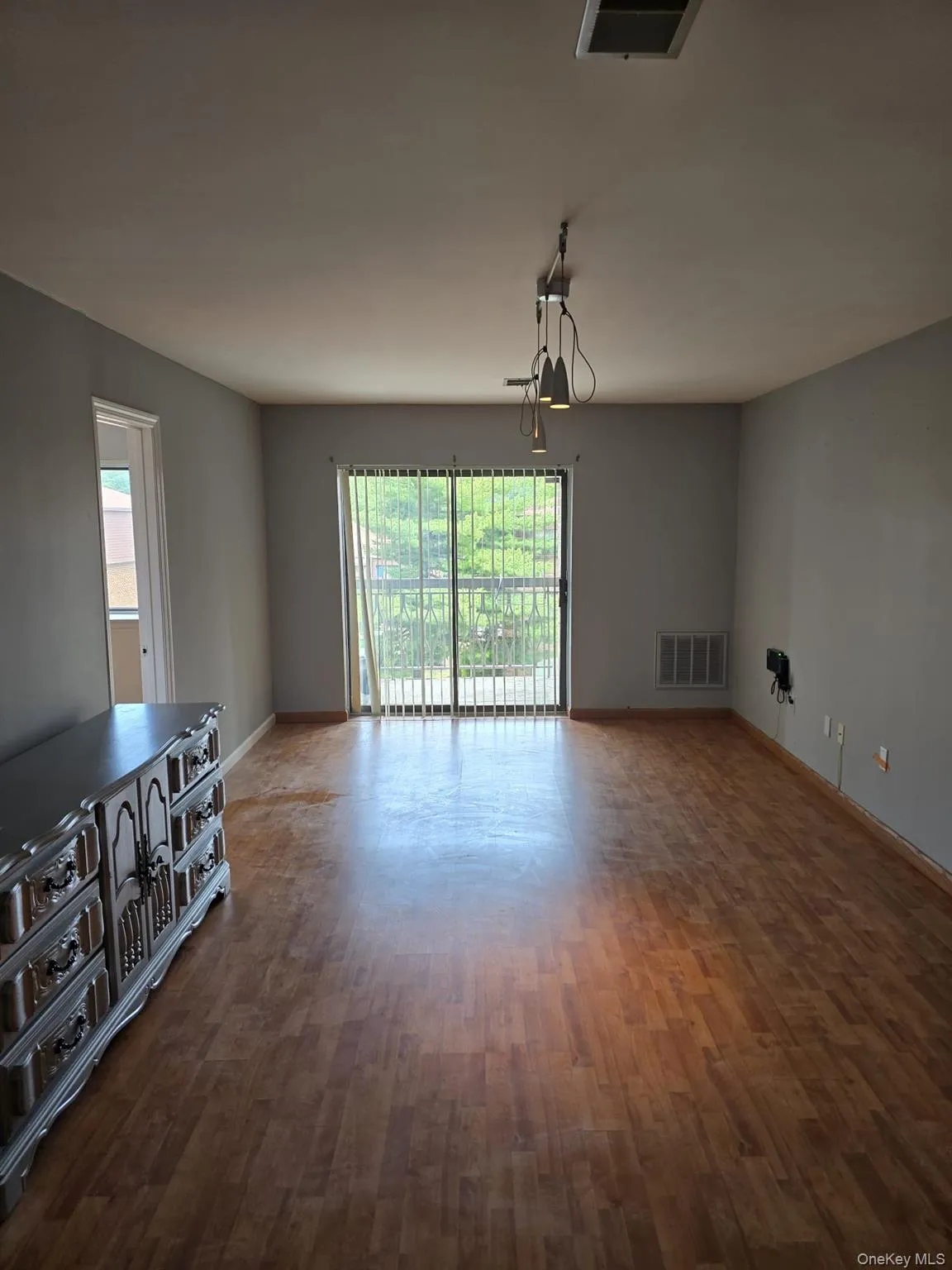 709 Kennedy Drive, Ramapo, NY, 2 Bedrooms Bedrooms, 4 Rooms Rooms,1 BathroomBathrooms,Residential Lease,For Rent,Kennedy,0,1010708 709 Kennedy Drive, Ramapo, NY, 2 Bedrooms Bedrooms, 4 Rooms Rooms,1 BathroomBathrooms,Residential Lease,For Rent,Kennedy,0,1010708