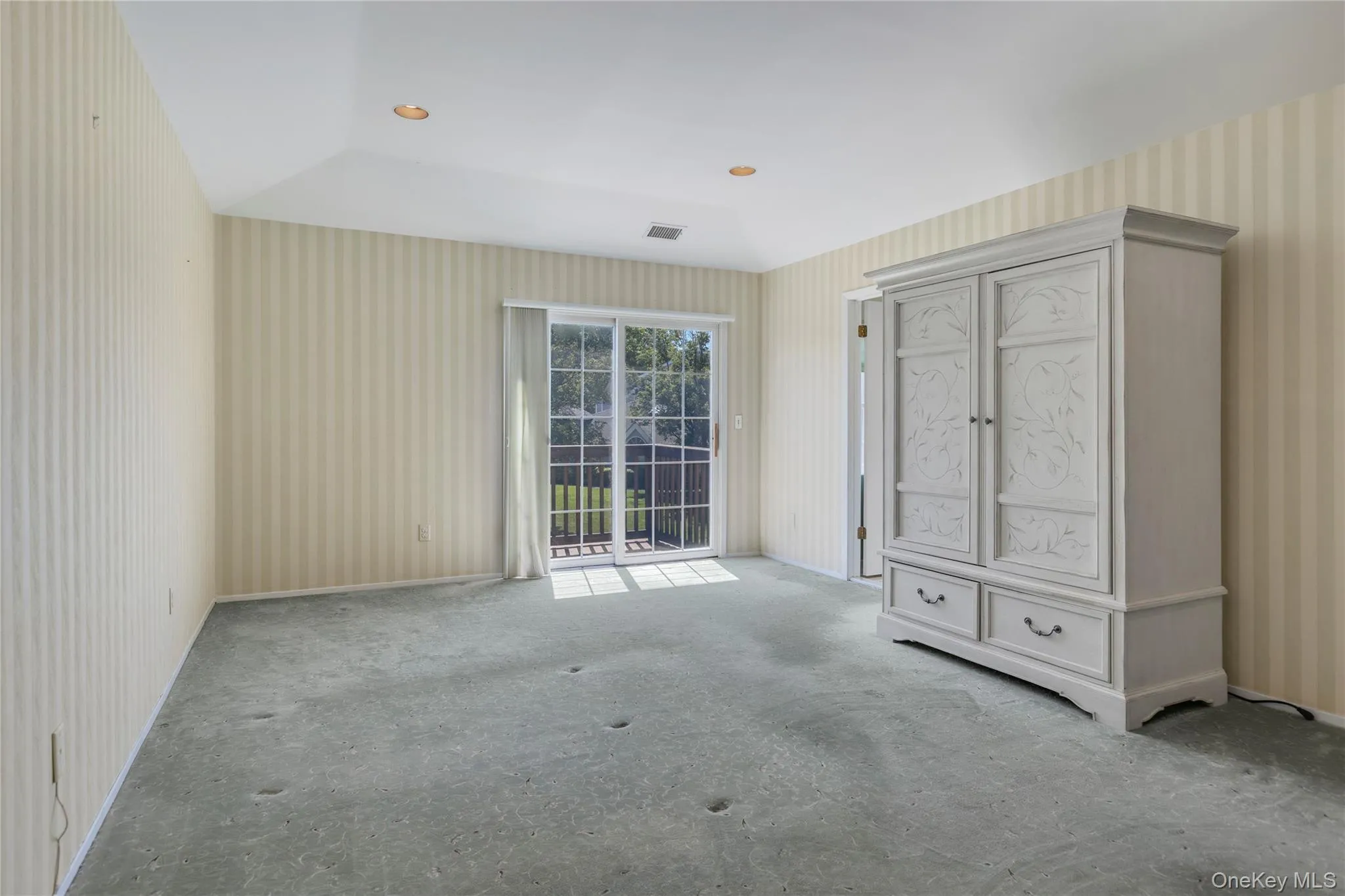 Sliding glass door to Trex Balcony overlooking lake Sliding glass door to Trex Balcony overlooking lake