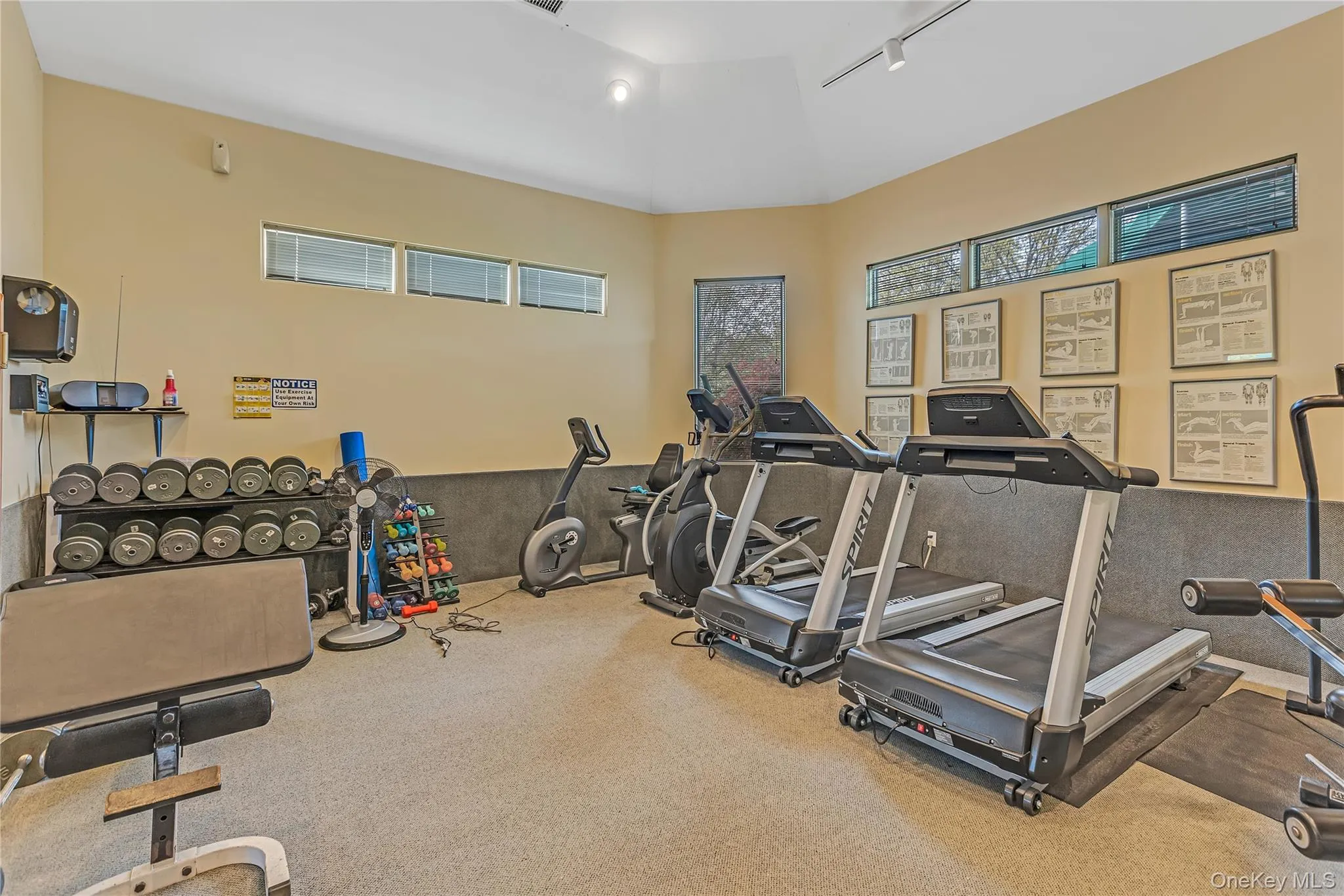 38 Lakebridge Drive, Smithtown, NY, 3 Bedrooms Bedrooms, 6 Rooms Rooms,2 BathroomsBathrooms,Residential,For Rent,Lakebridge,0,1010712 38 Lakebridge Drive, Smithtown, NY, 3 Bedrooms Bedrooms, 6 Rooms Rooms,2 BathroomsBathrooms,Residential,For Rent,Lakebridge,0,1010712