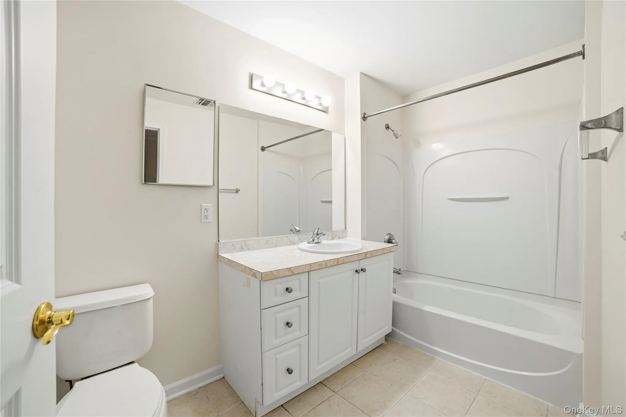 100 Woodcrest Lane, Mount Kisco, NY, 2 Bedrooms Bedrooms, 4 Rooms Rooms,2 BathroomsBathrooms,Residential,For Rent,Woodcrest,0,1010715 100 Woodcrest Lane, Mount Kisco, NY, 2 Bedrooms Bedrooms, 4 Rooms Rooms,2 BathroomsBathrooms,Residential,For Rent,Woodcrest,0,1010715