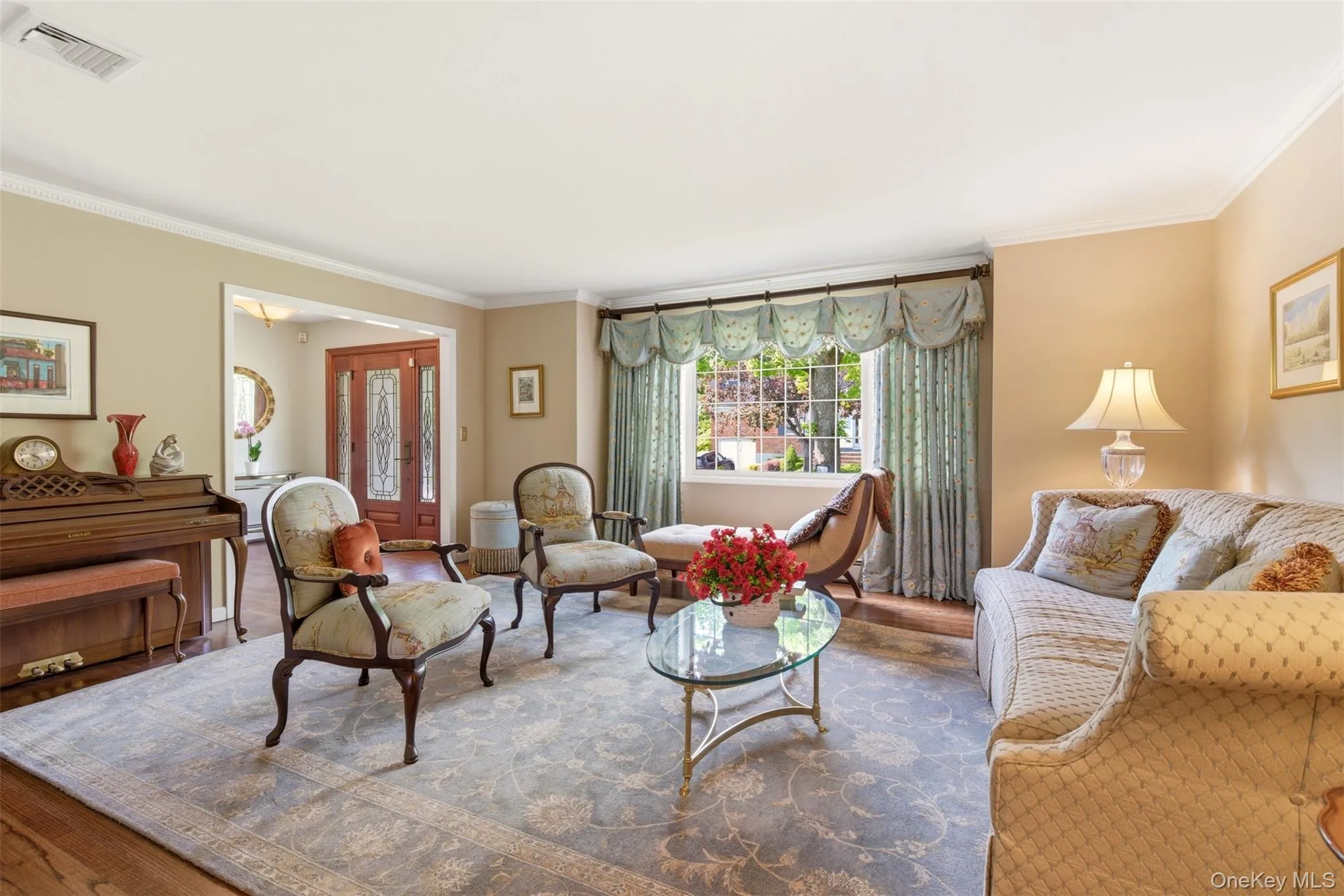 7 Lawrence Court, Oyster Bay, NY, 4 Bedrooms Bedrooms, 8 Rooms Rooms,2 BathroomsBathrooms,Residential,For Rent,Lawrence,0,1010731 7 Lawrence Court, Oyster Bay, NY, 4 Bedrooms Bedrooms, 8 Rooms Rooms,2 BathroomsBathrooms,Residential,For Rent,Lawrence,0,1010731